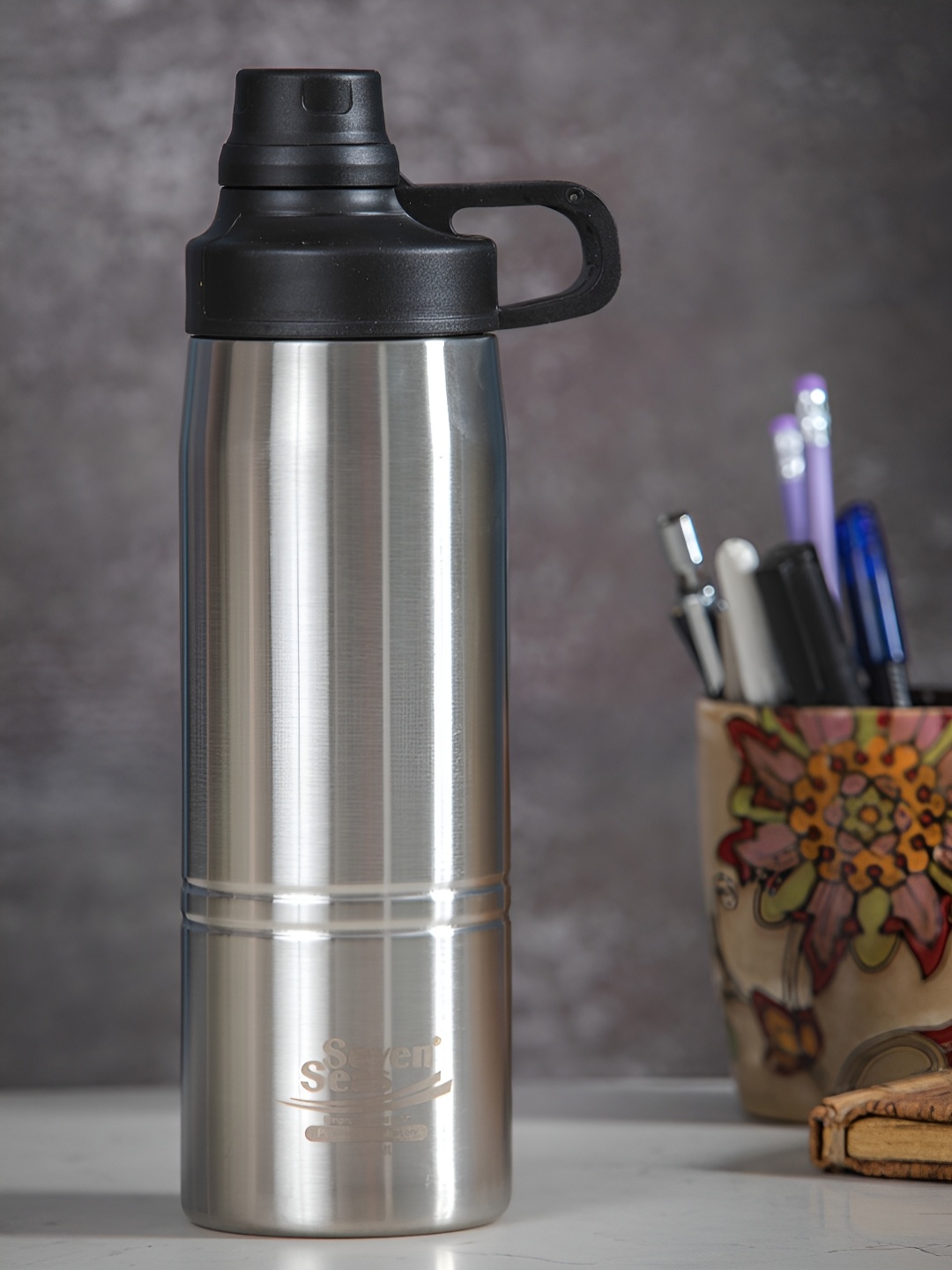 

GOODHOMES Silver Toned Stainless Steel Smart Vacuum Water Bottle 650 ML