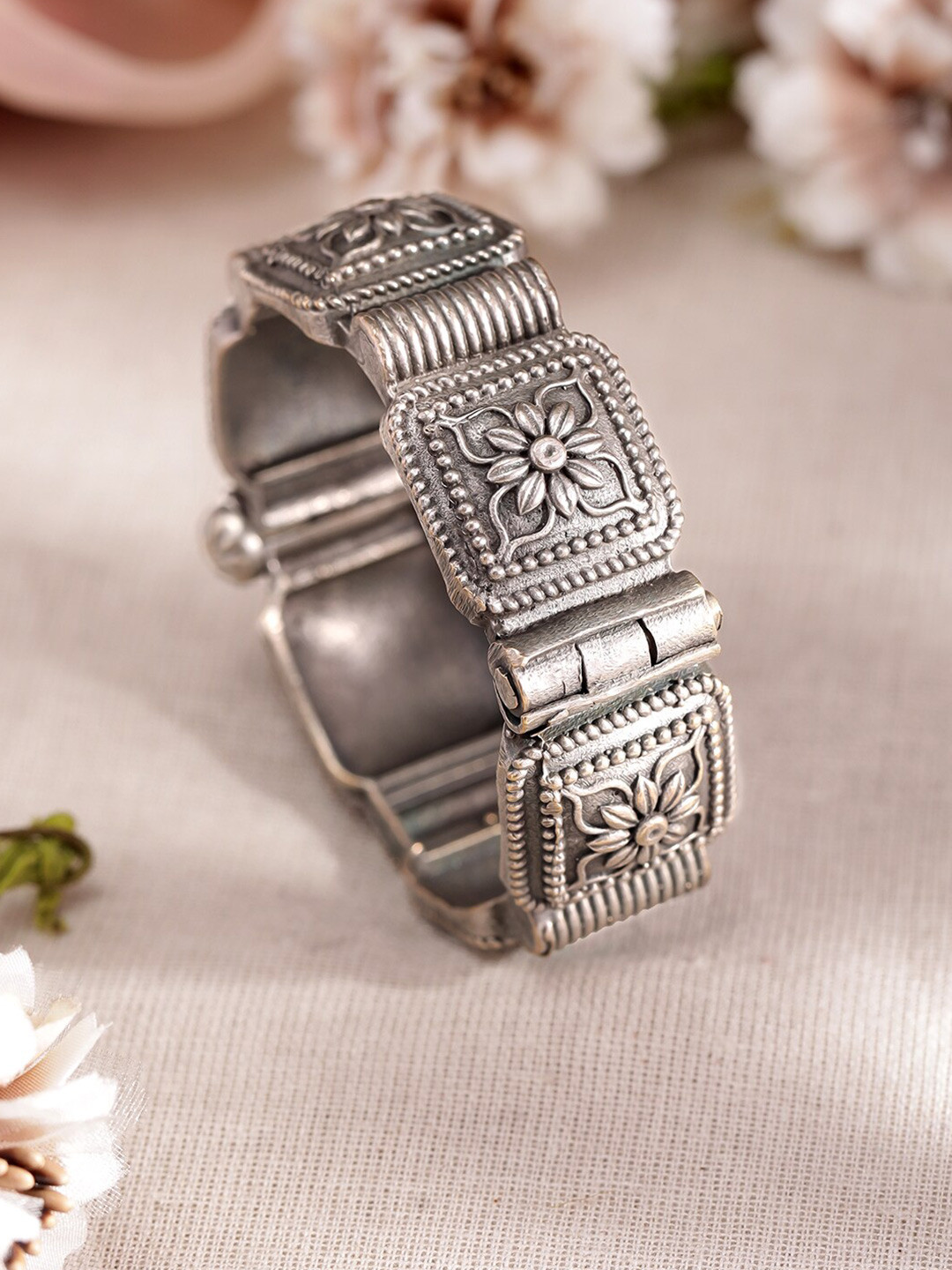 

Rubans Women Floral Whispers Oxidized Silver-Plated Kada Bracelet