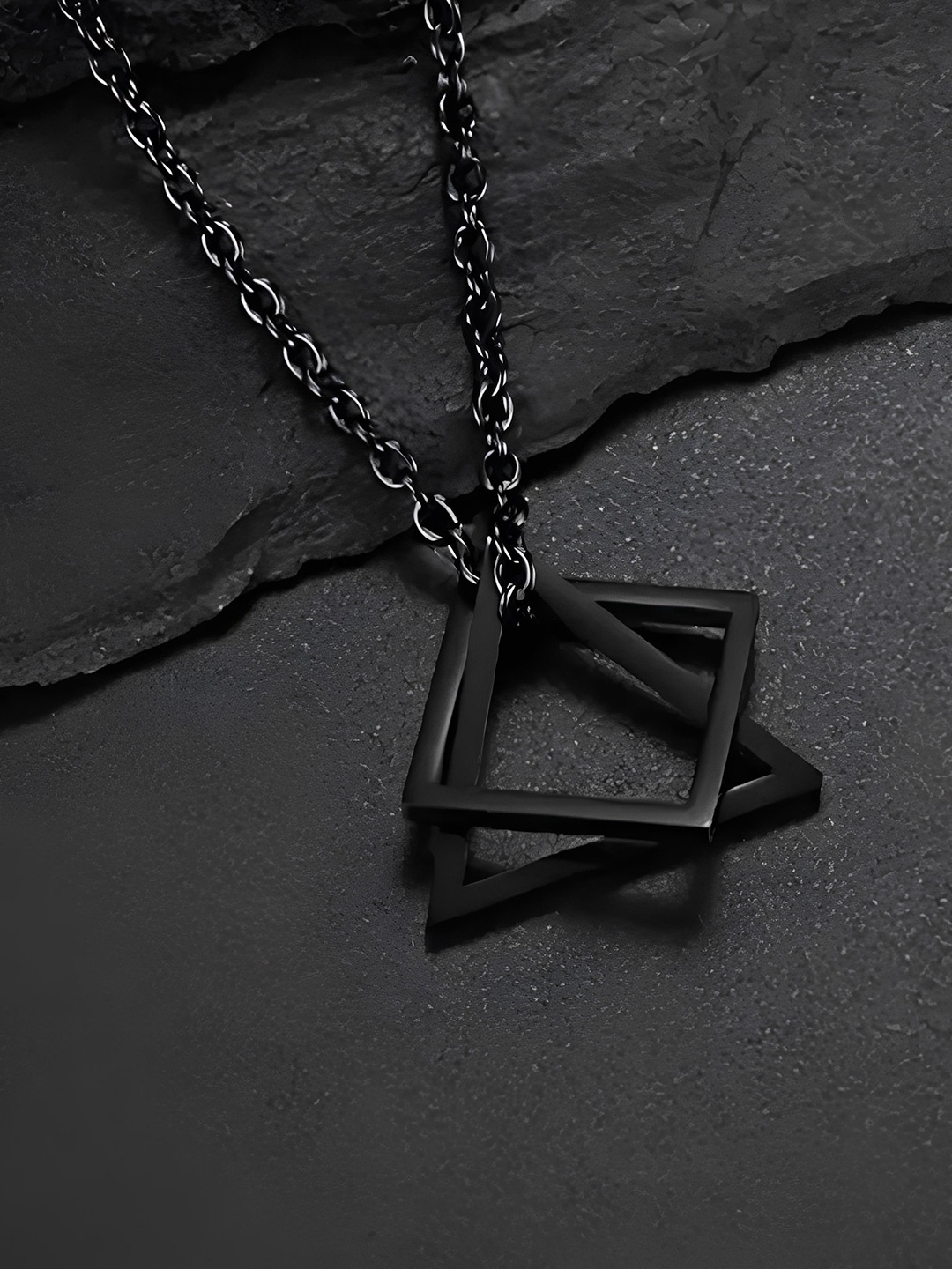 

KARISHMA KREATIONS Unisex Triangle Pendant With Chain, Black