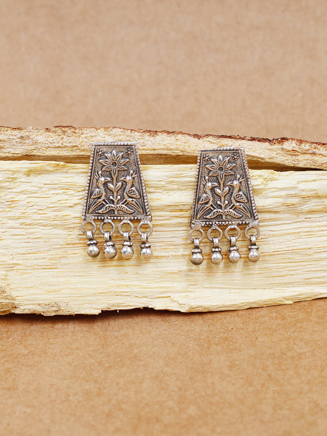 

SANGEETA BOOCHRA Sterling Silver Oxidized Geometric Studs Earrings