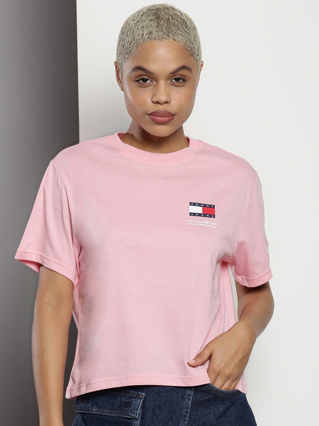 

Tommy Hilfiger Round Neck Short Sleeves Cotton T-shirt, Pink