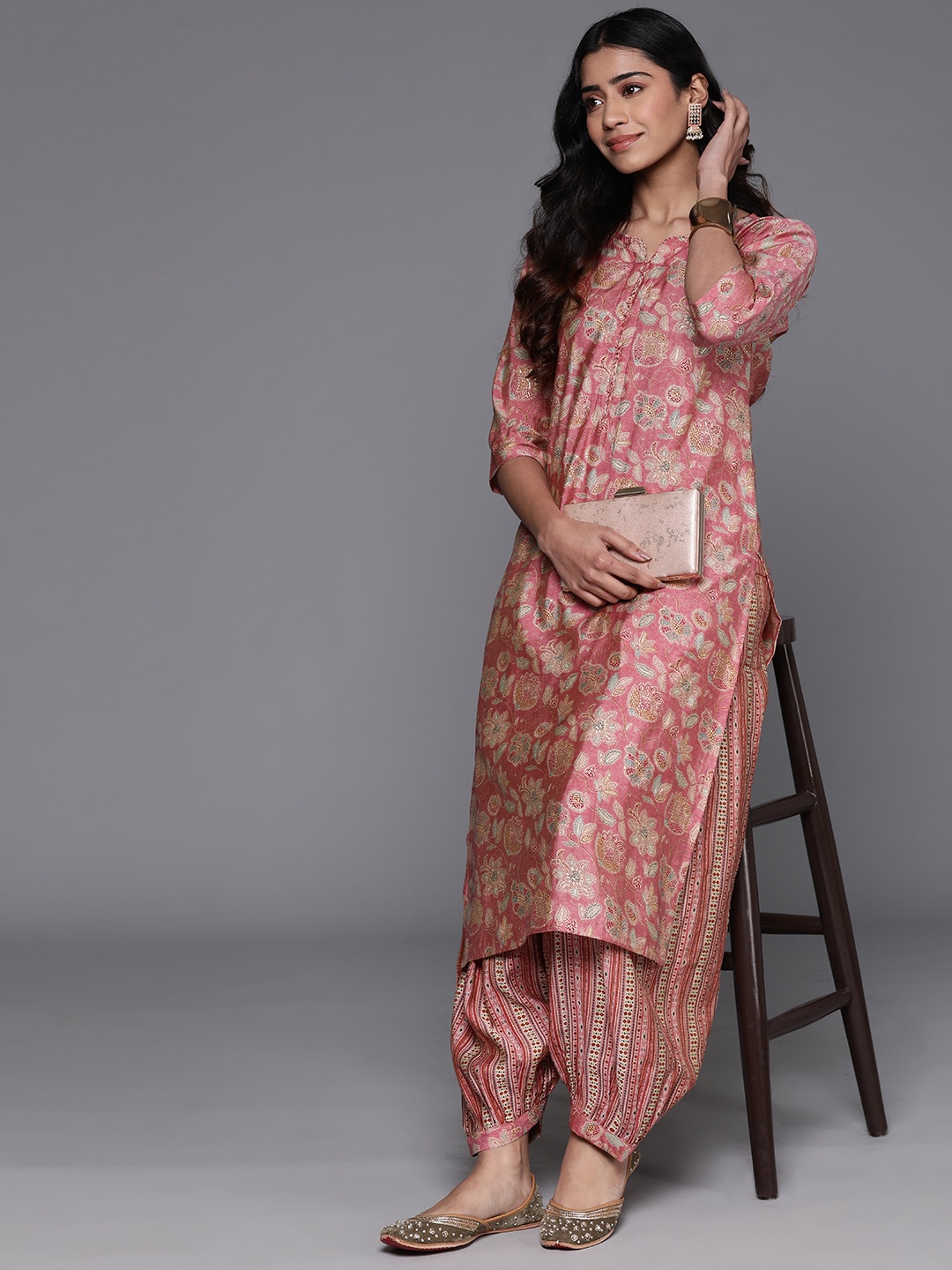 

Libas Women Floral Printed Straight Kurta with Salwar, Peach