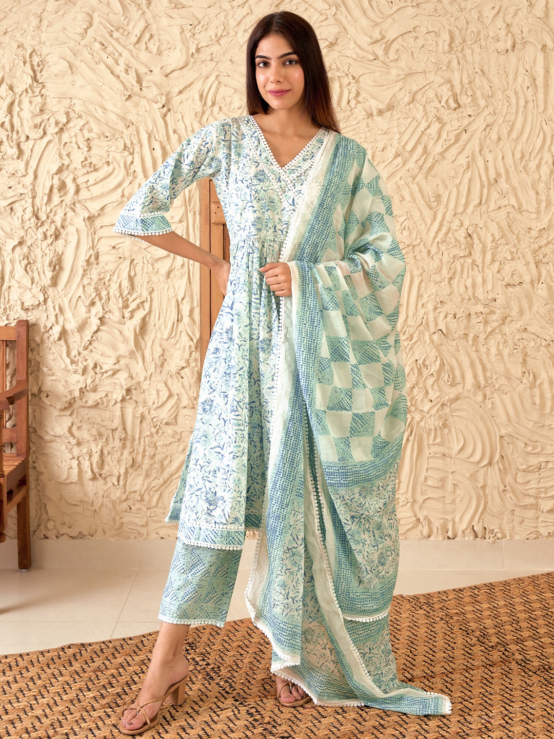 

Libas Women Floral Printed Thread Work Pure Cotton Kurta with Trousers & With Dupatta, White