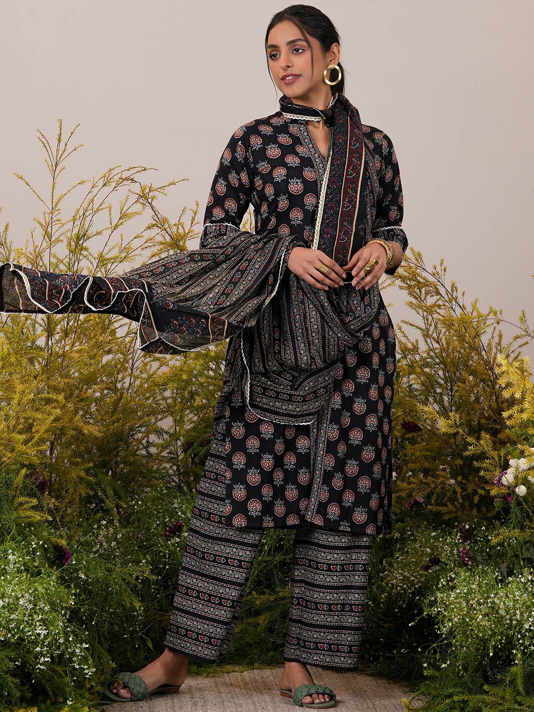 

Libas Women Ethnic Motifs Printed Panelled Pure Cotton Kurta with Palazzos & With Dupatta, Black