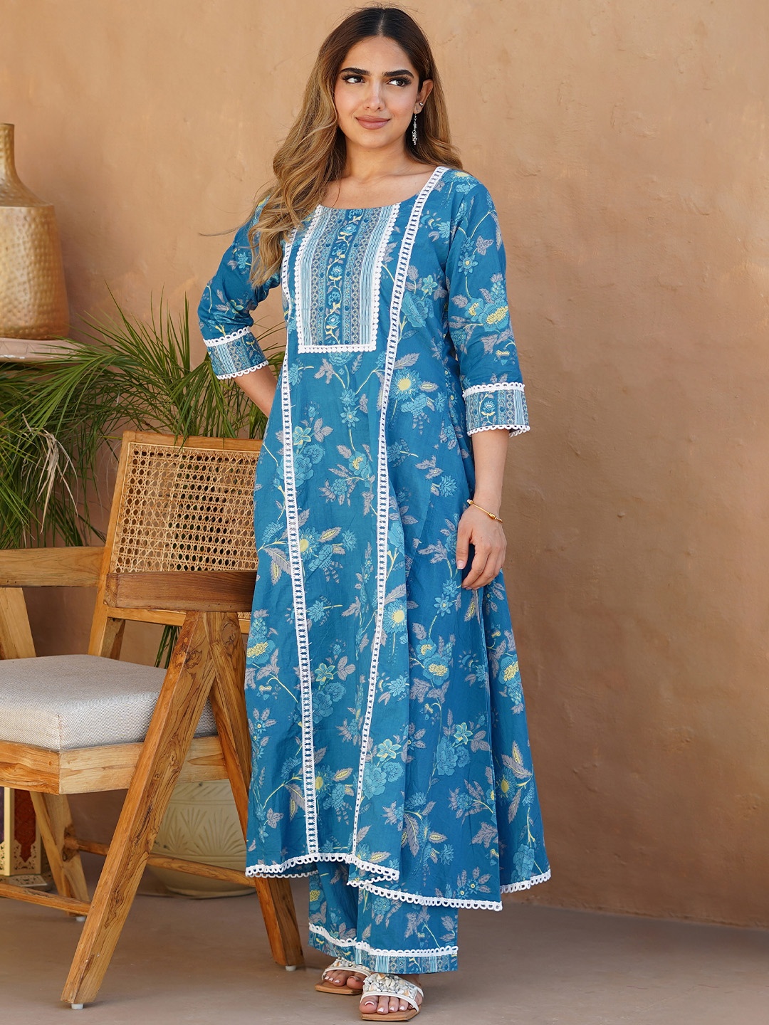 

Libas Floral Printed Panelled Pure Cotton Kurta with Palazzos, Blue