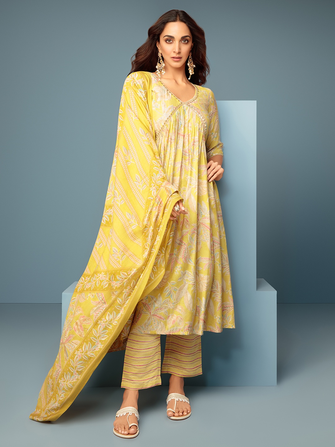

Libas Floral Printed Empire Gotta Patti Kurta with Palazzos & Dupatta, Yellow