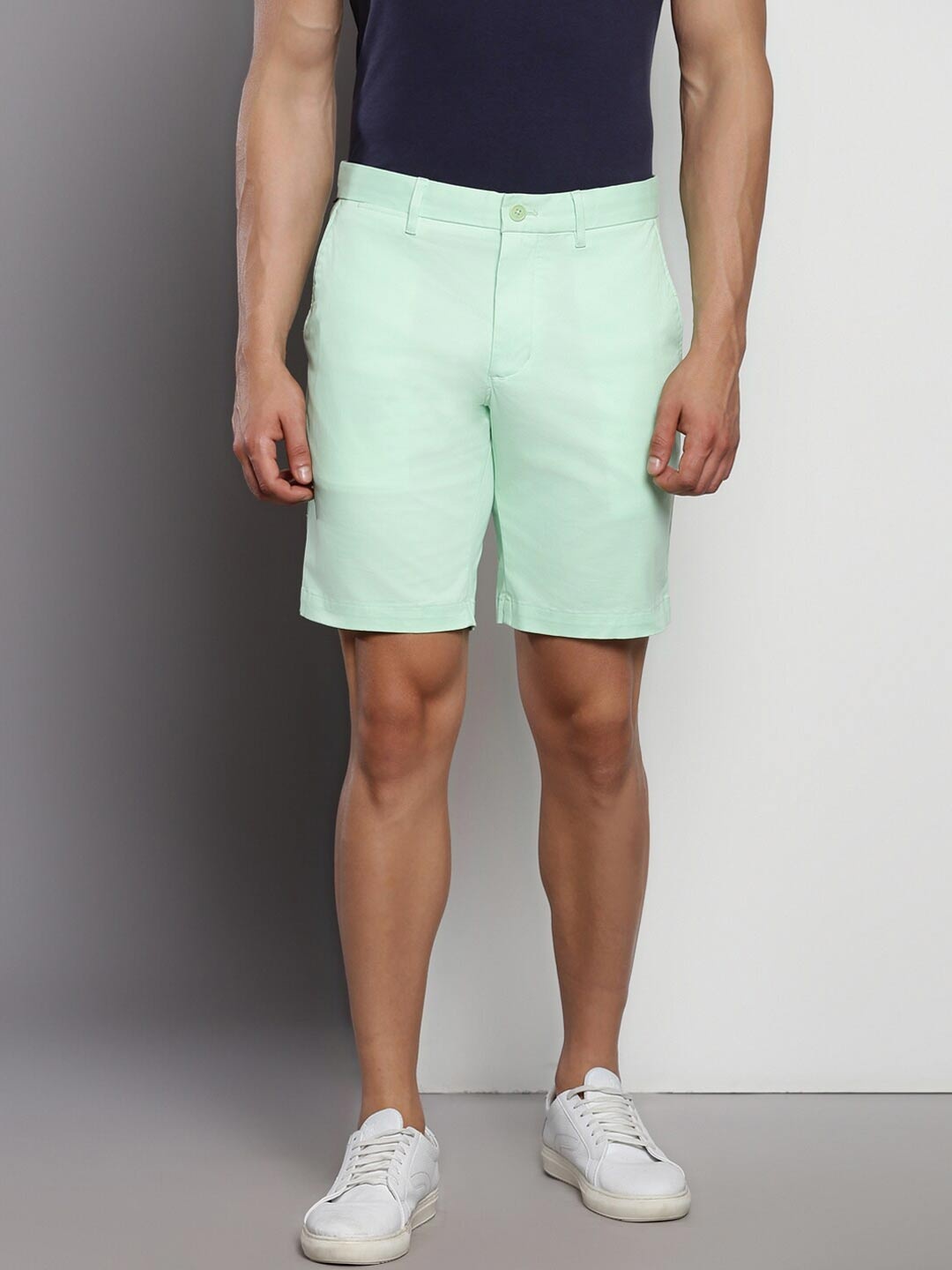 

Tommy Hilfiger Men Mid-Rise Cotton Chino Shorts, Green