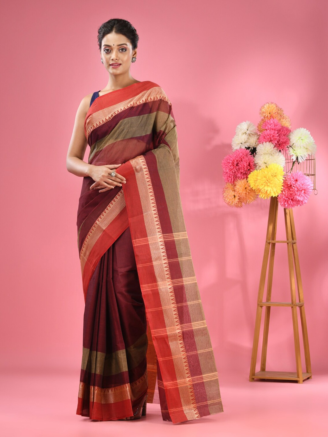 

Charukriti Ethnic Woven Design Pure Cotton Taant Saree, Maroon