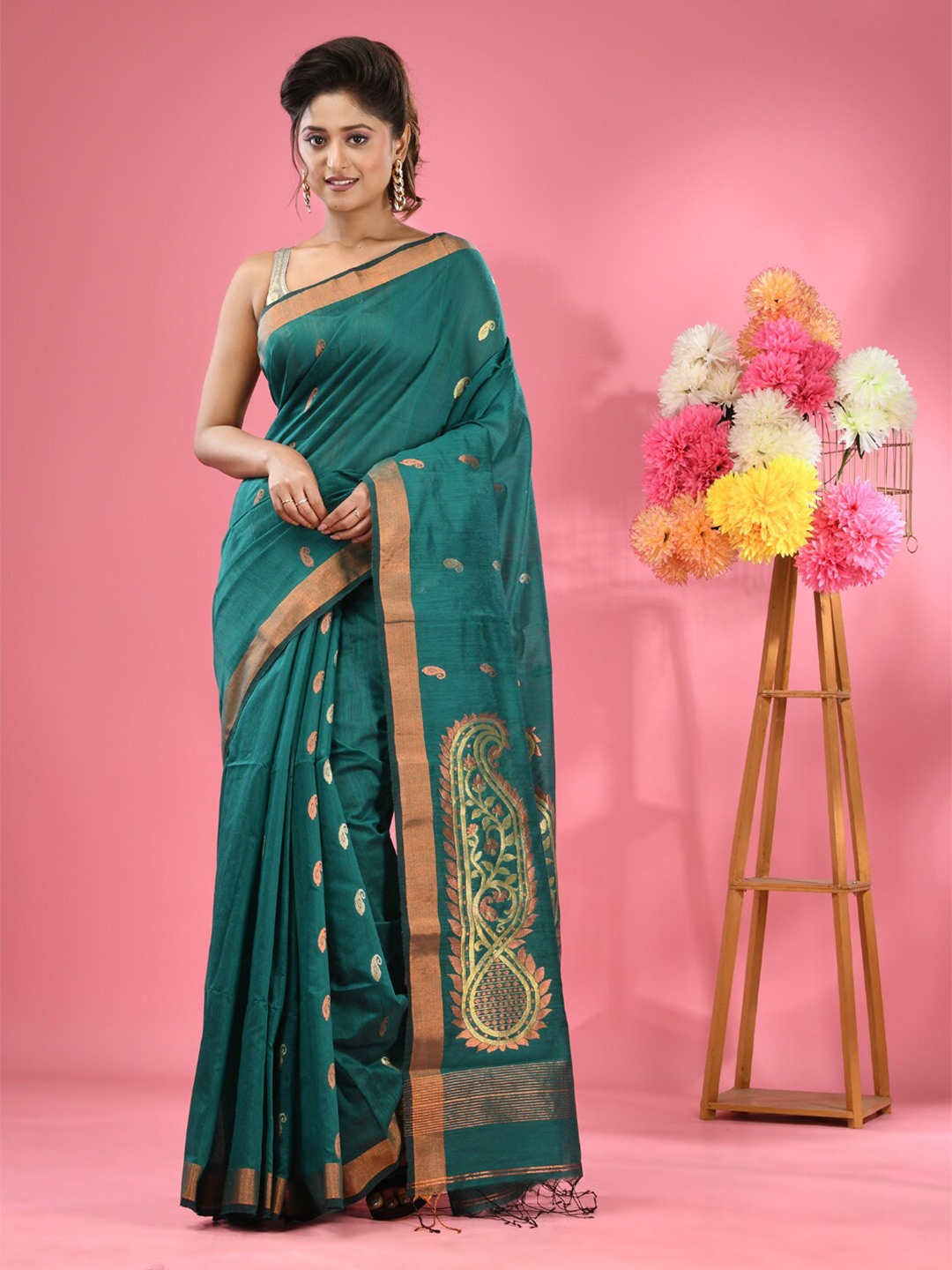 

Charukriti Ethnic Motifs Zari Woven Design Saree, Teal