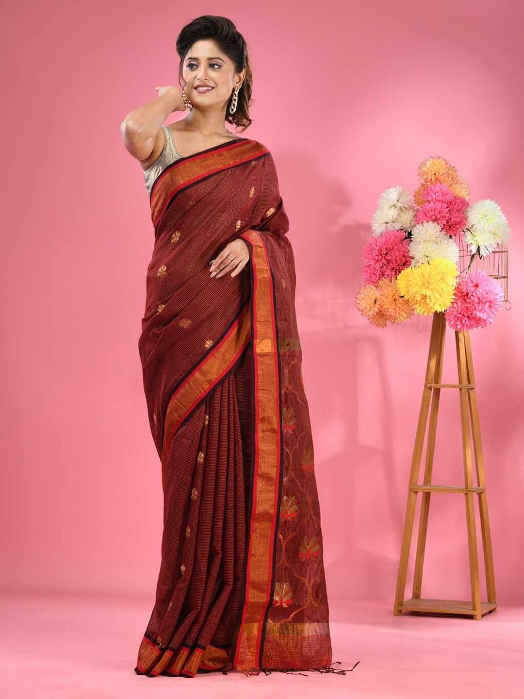 

Charukriti Ethnic Woven Design Saree, Maroon