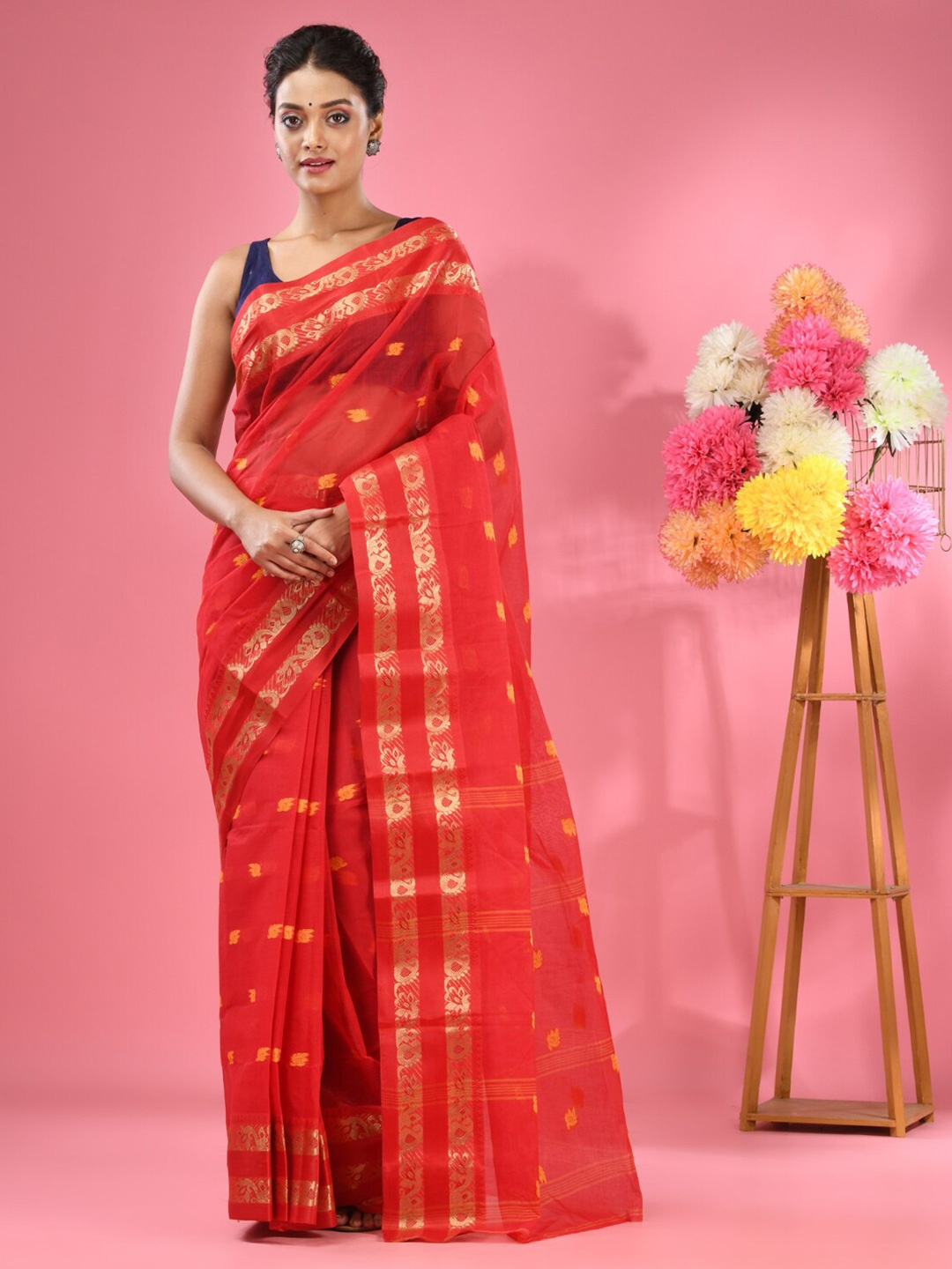 

Charukriti Ethnic Motifs Zari Woven Design Pure Cotton Taant Saree, Red