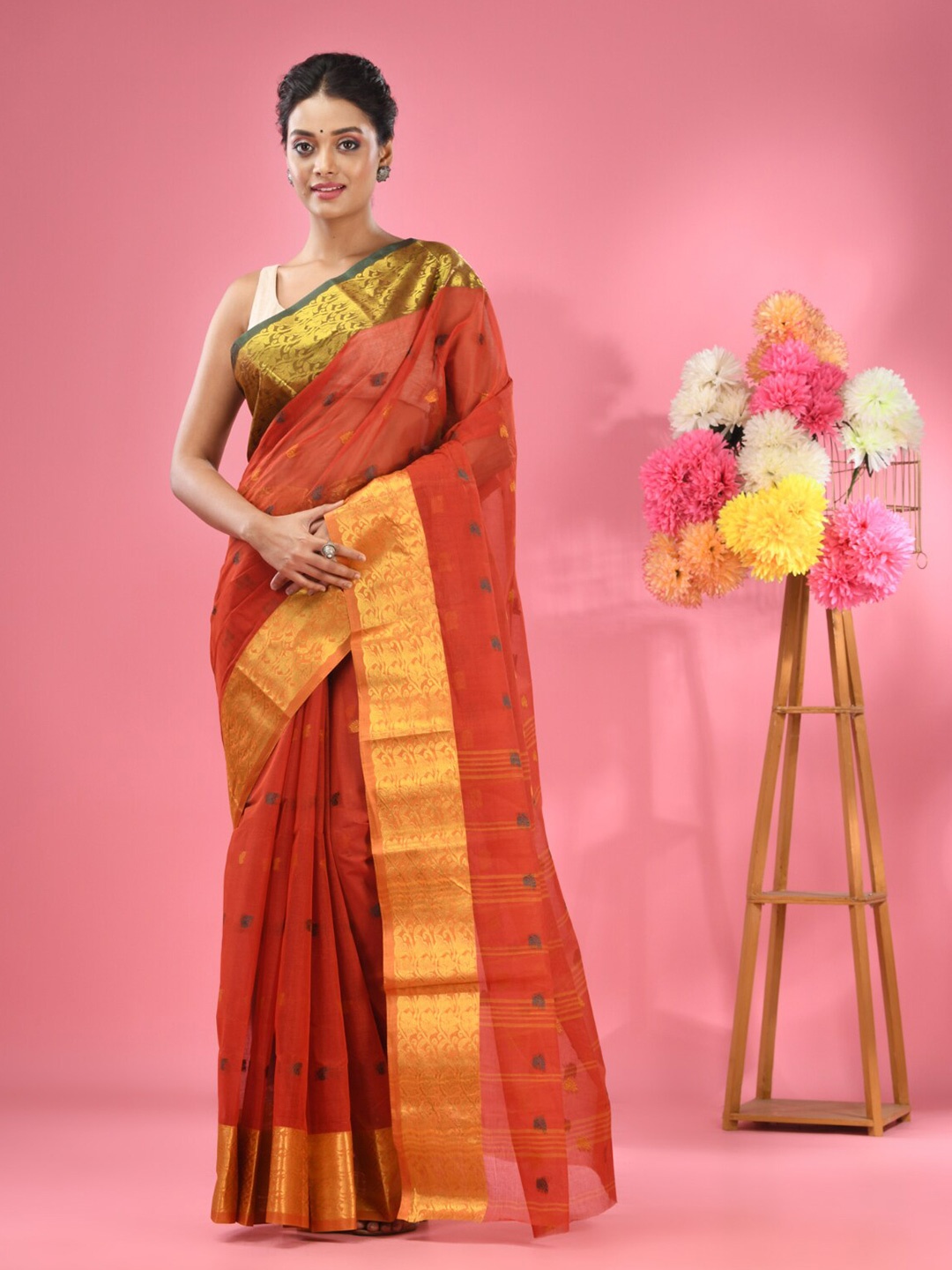 

Charukriti Ethnic Motifs Zari Woven Design Pure Cotton Taant Saree, Red