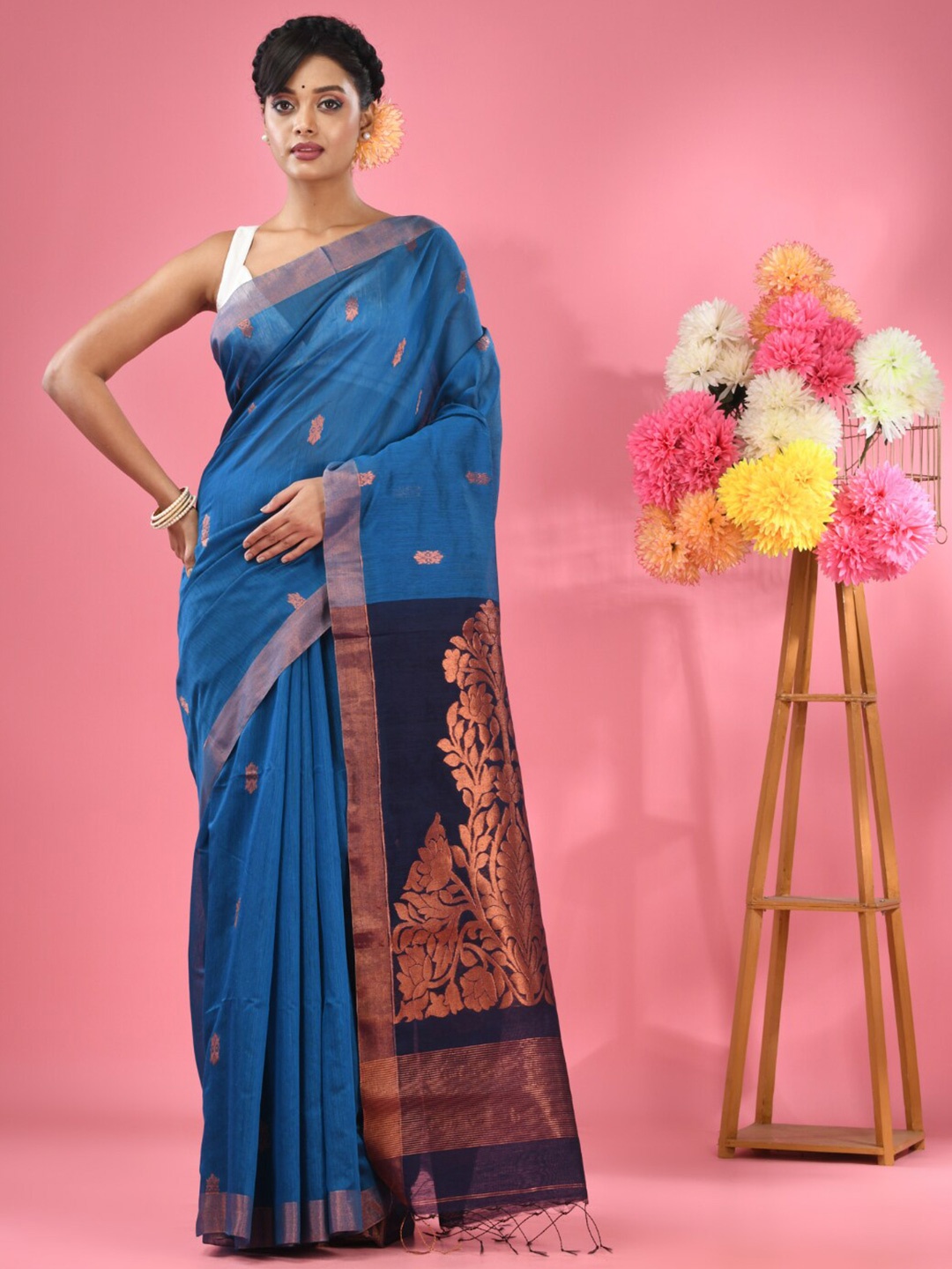 

Charukriti Ethnic Motif Woven Design Zari Saree, Blue