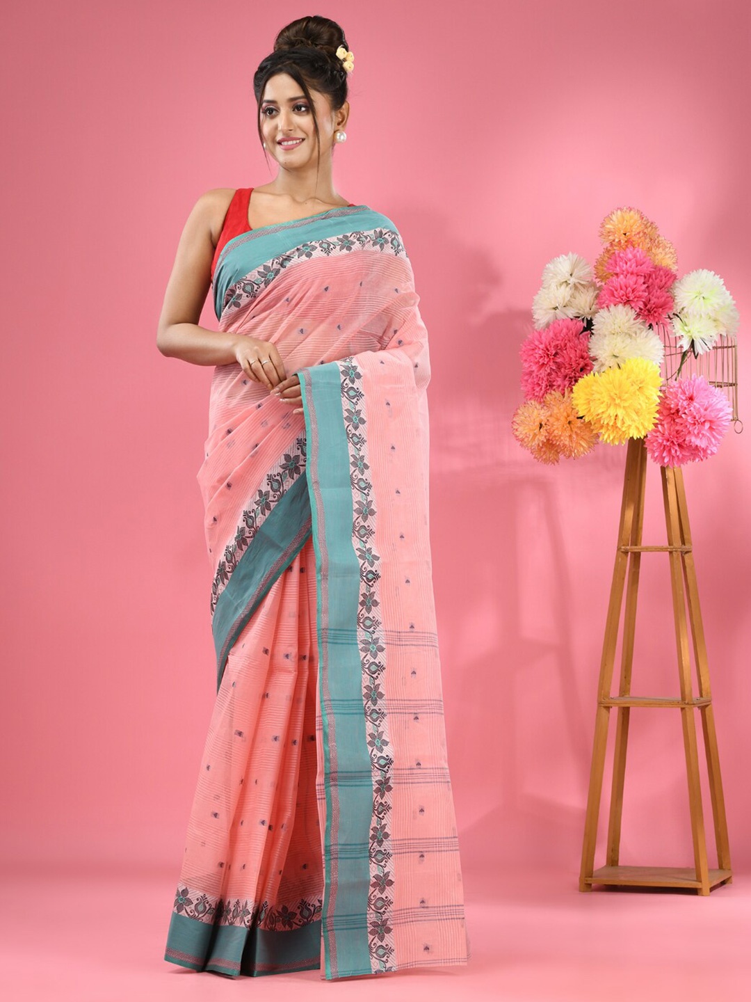 

Charukriti Ethnic Woven Design Pure Cotton Taant Saree, Peach