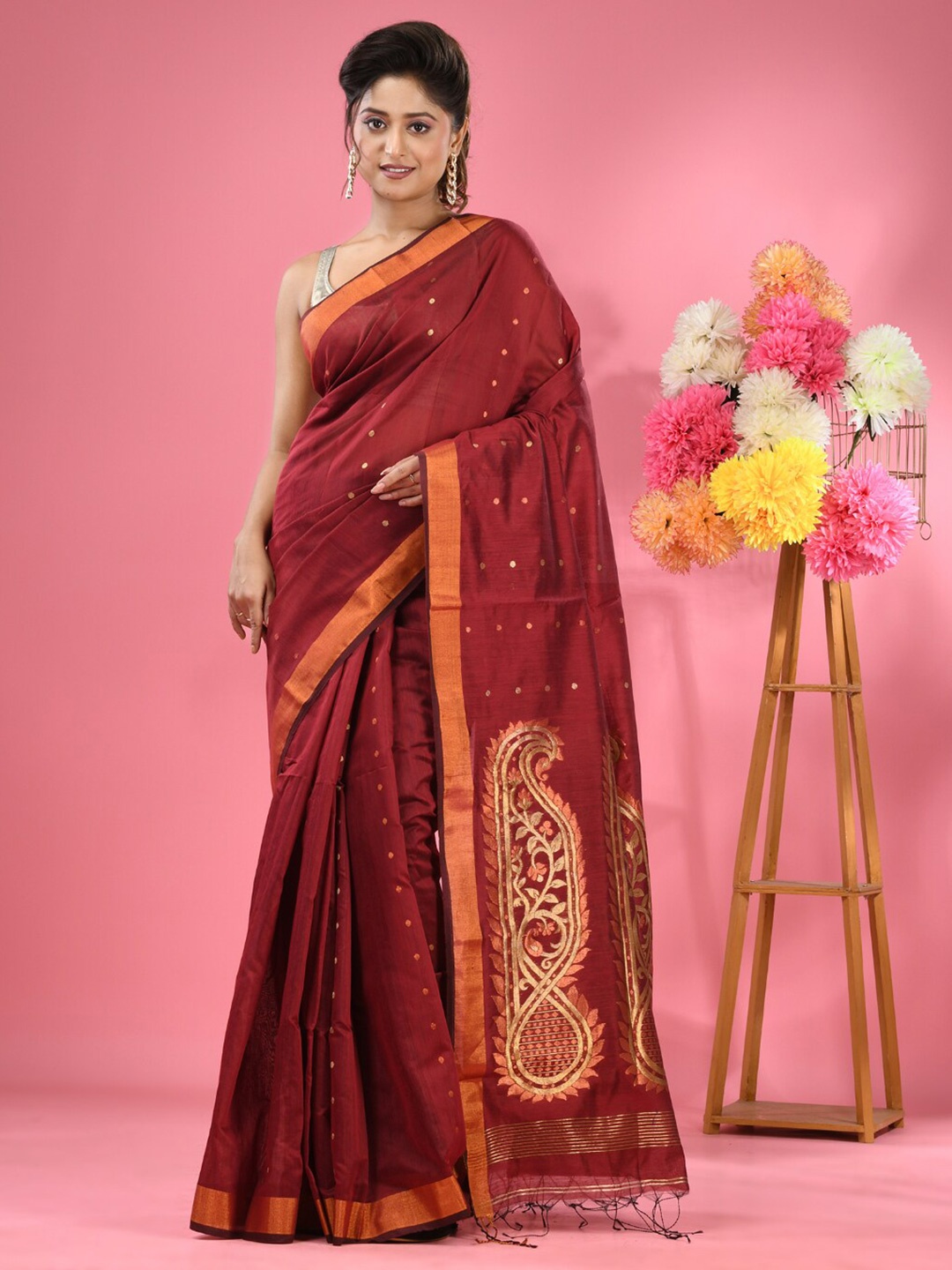 

Charukriti Ethnic Motifs Zari Woven Design Saree, Maroon