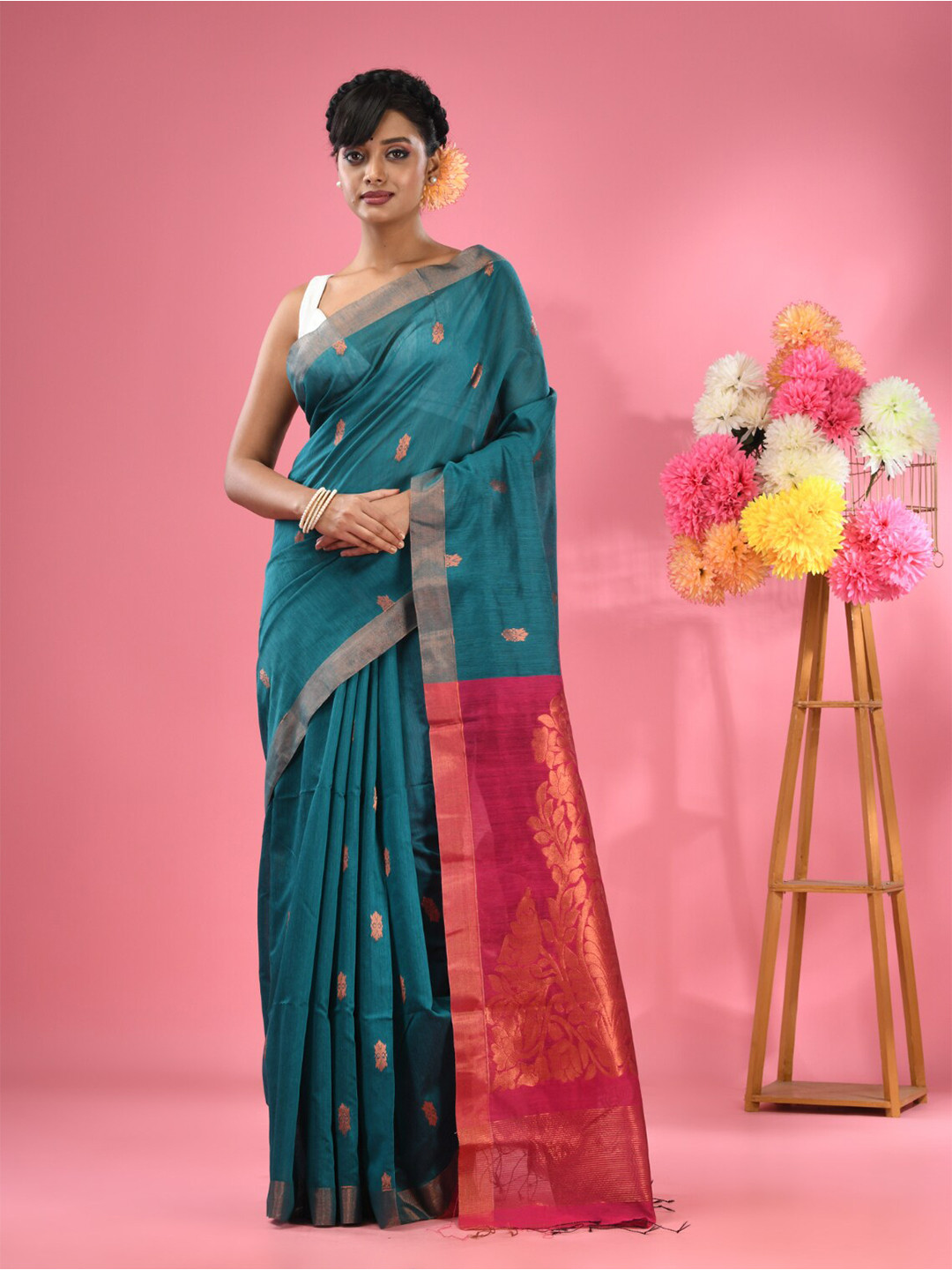 

Charukriti Flora Woven Design Zari Saree, Teal