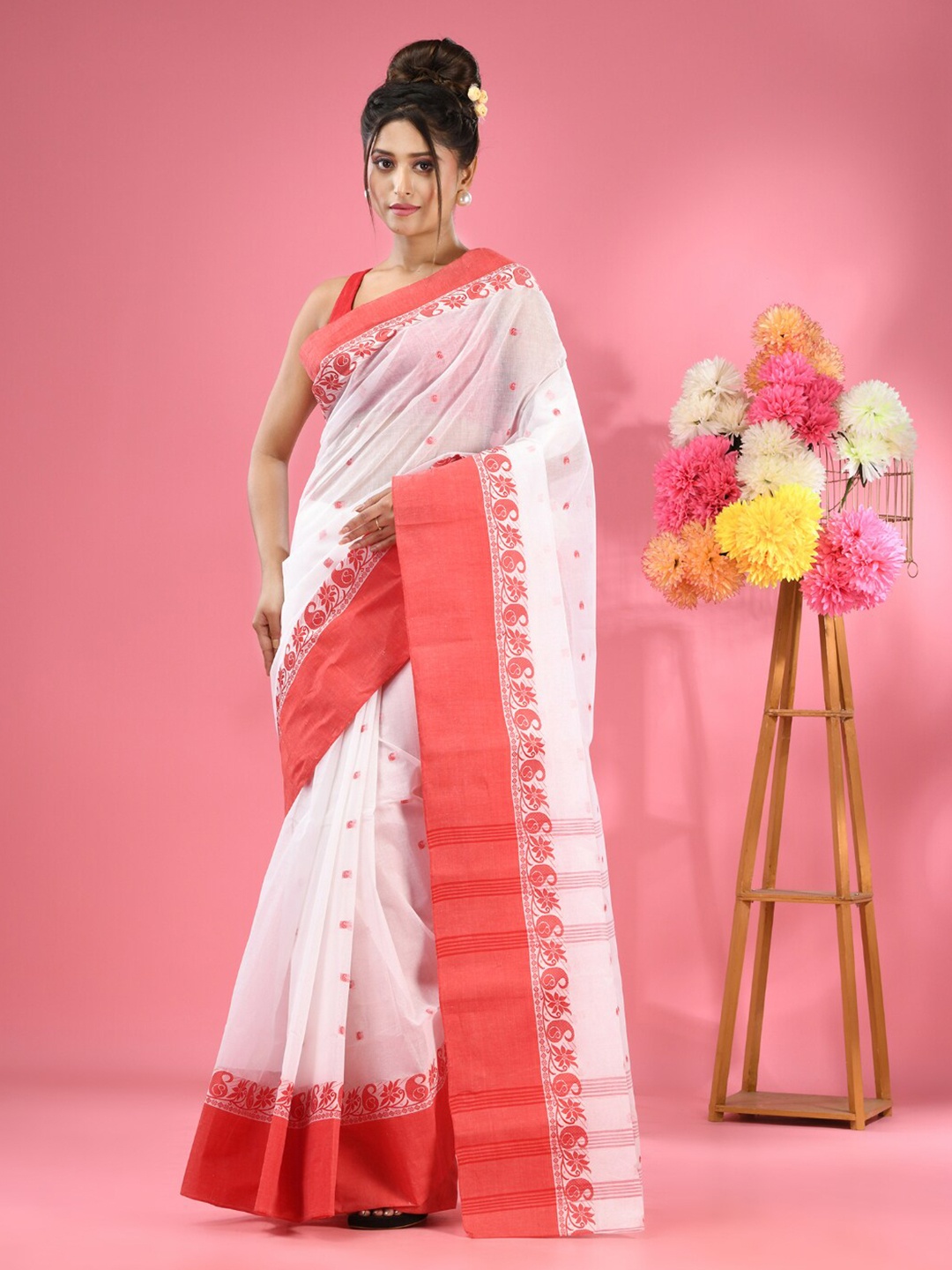 

Charukriti Ethnic Motif Woven Design Pure Cotton Taant Saree, White