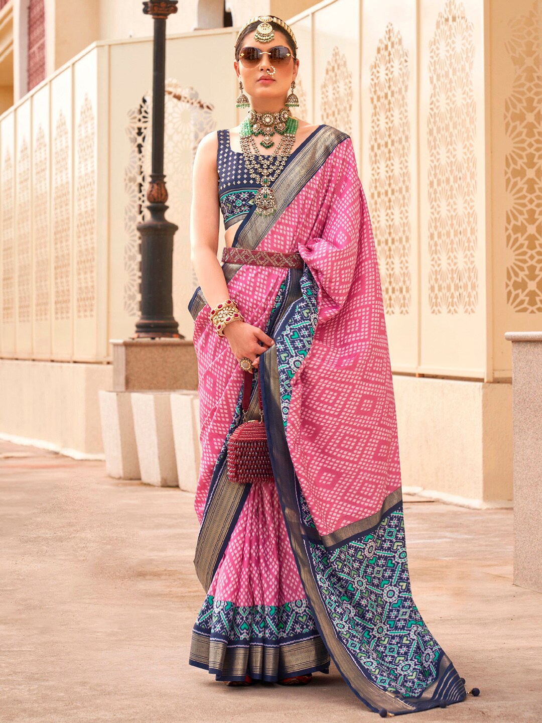 

Anouk Ethnic Motifs Printed Designer Ikat Saree, Pink