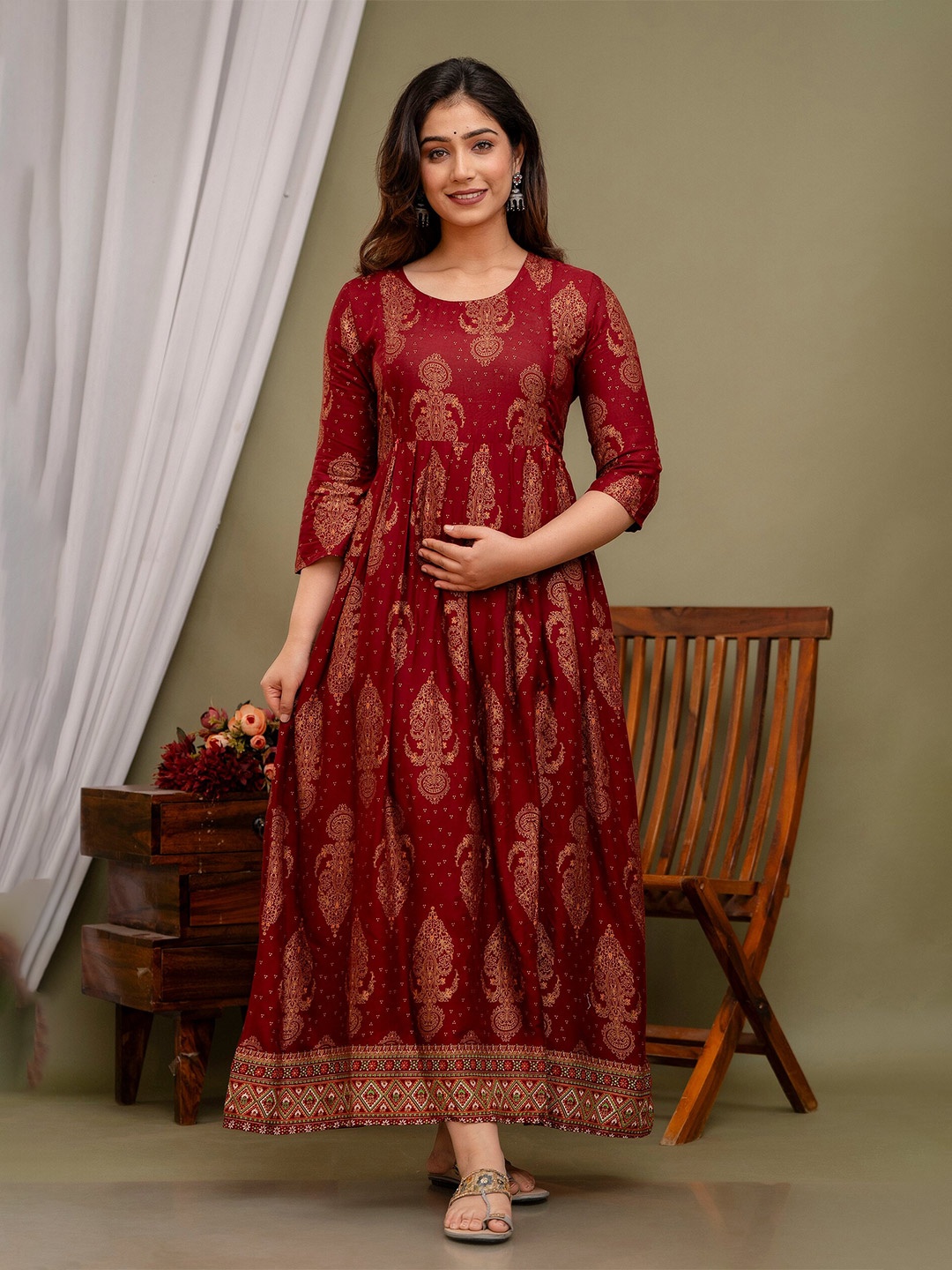 

Mialo fashion Ethnic Motifs Round Neck Calf Length Maternity Anarkali Kurta With Zip, Maroon
