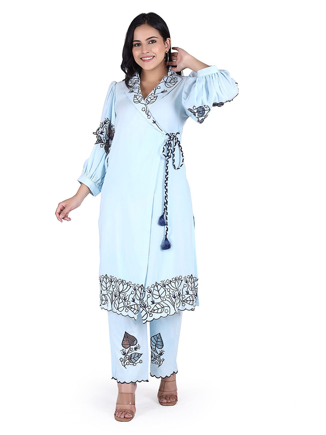 

Lirose Floral Printed Thread Work Pure Cotton Straight Kurti With Trouser, Blue