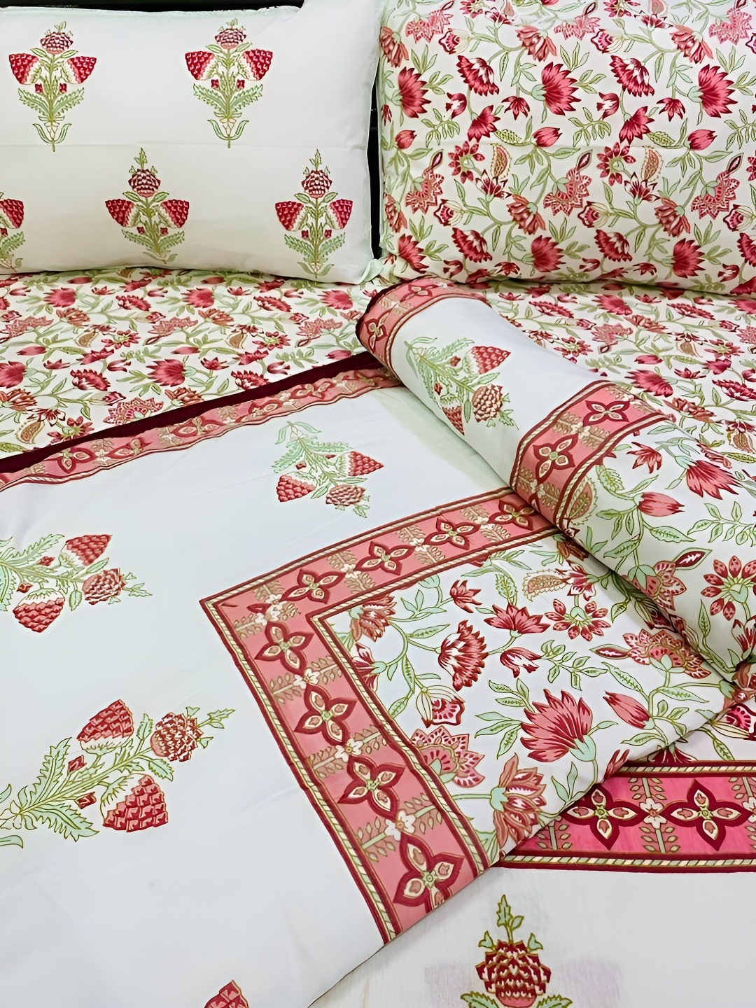 

Frizka White & Red 3 Pieces 210 TC Cotton King Bedsheet With 2 Pillow Covers