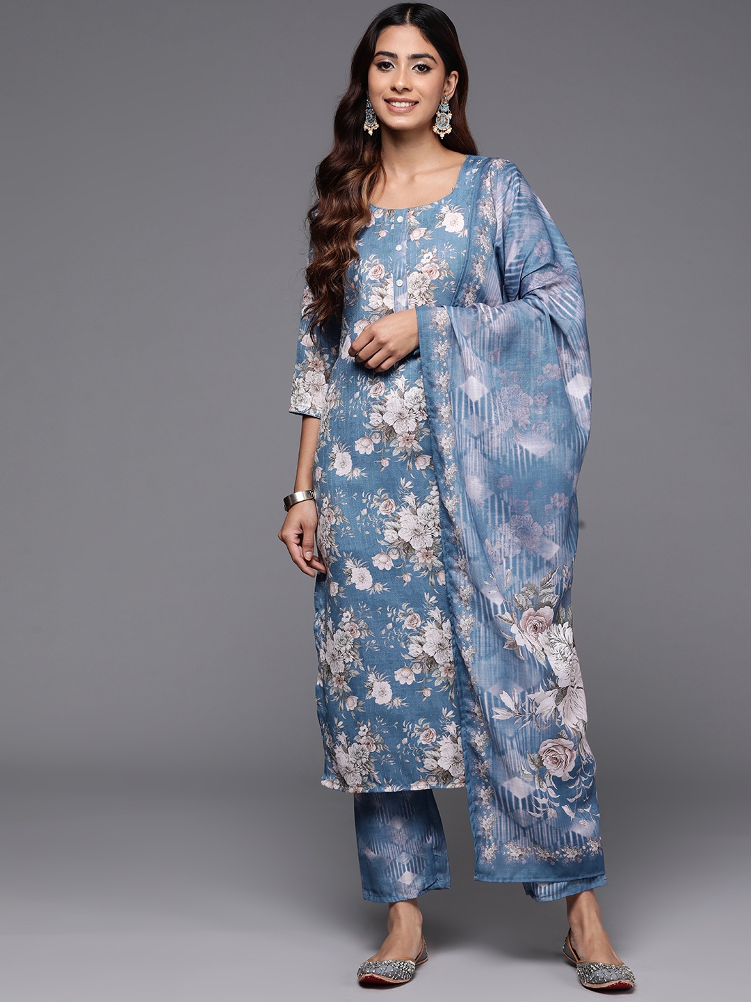 

Libas Floral Printed Kantha Work Kurta with Trousers & Dupatta, Blue