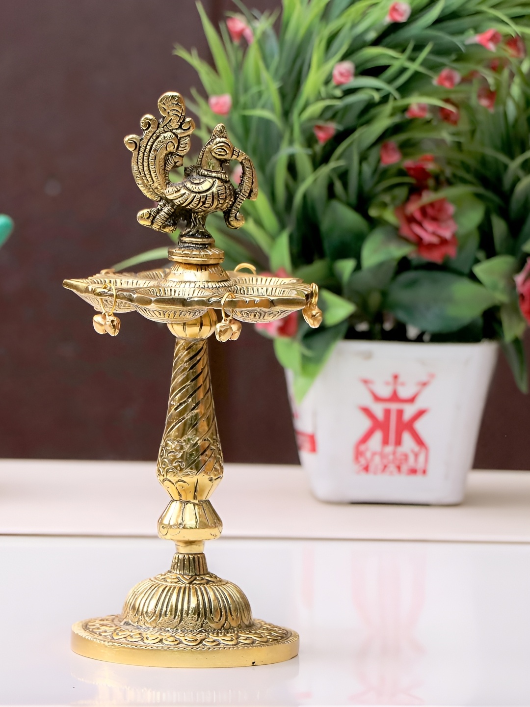 

Kridaykraft Gold Toned Metal Medium Idol Showpiece