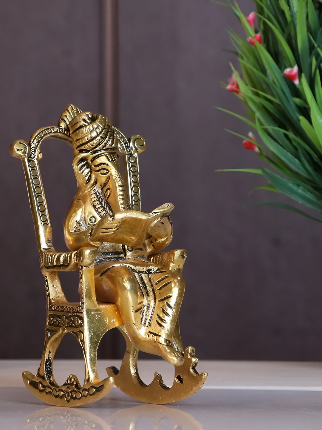 

Kridaykraft Gold Toned Religious Idol Showpiece