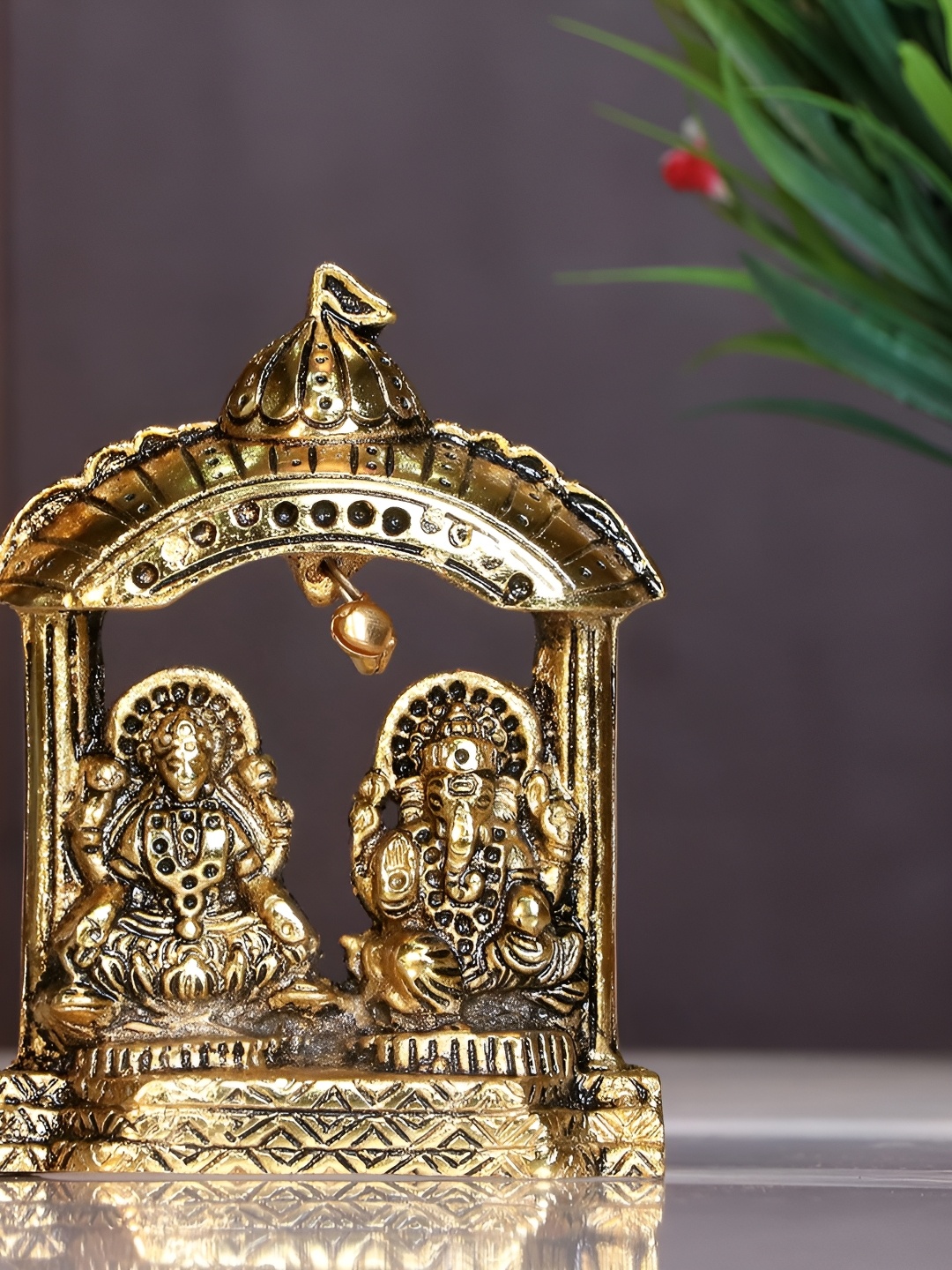 

Kridaykraft Gold Toned Religious Idol Showpiece