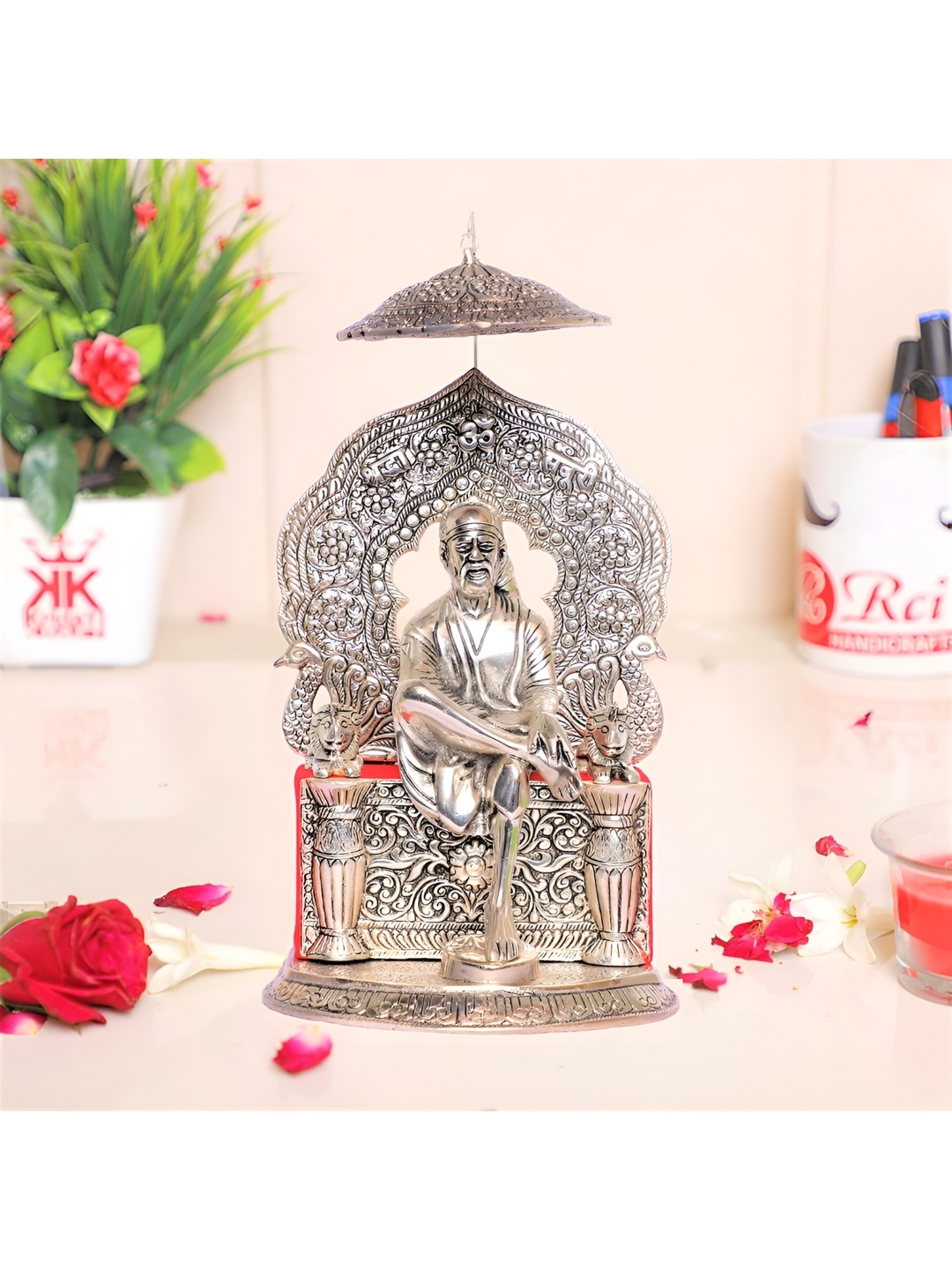

Kridaykraft Silver Toned Lord Sainath Religious Medium Idol Showpiece