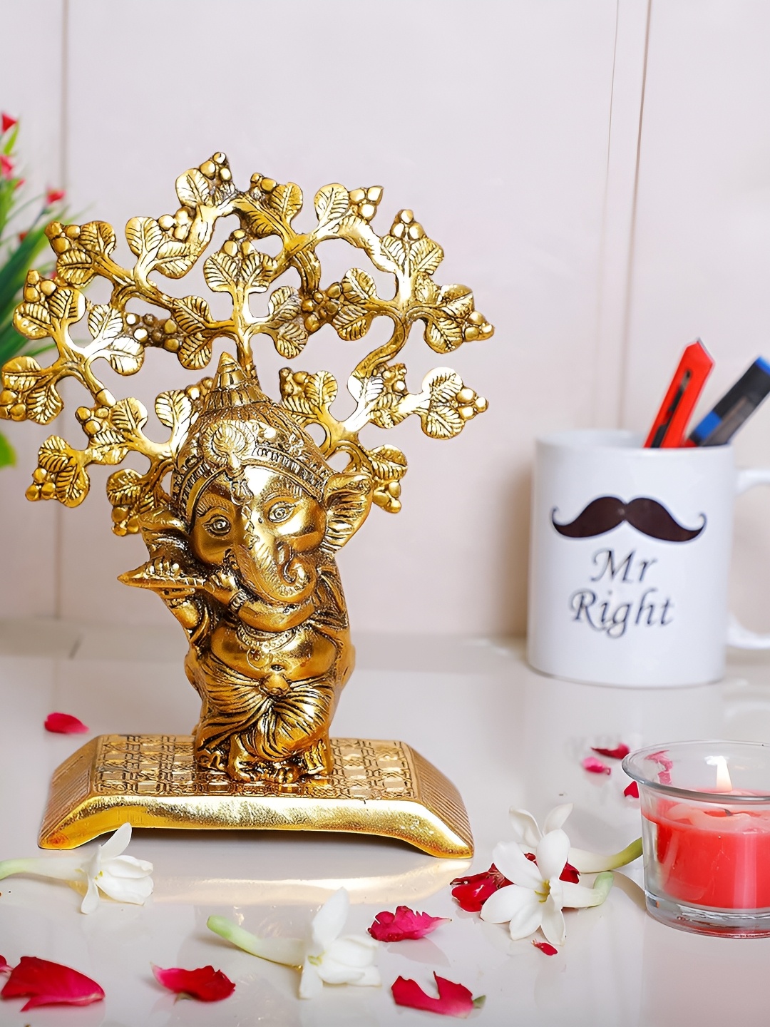 

Kridaykraft Gold-Toned Metal Small Bansuri Ganesha Idol Showpiece