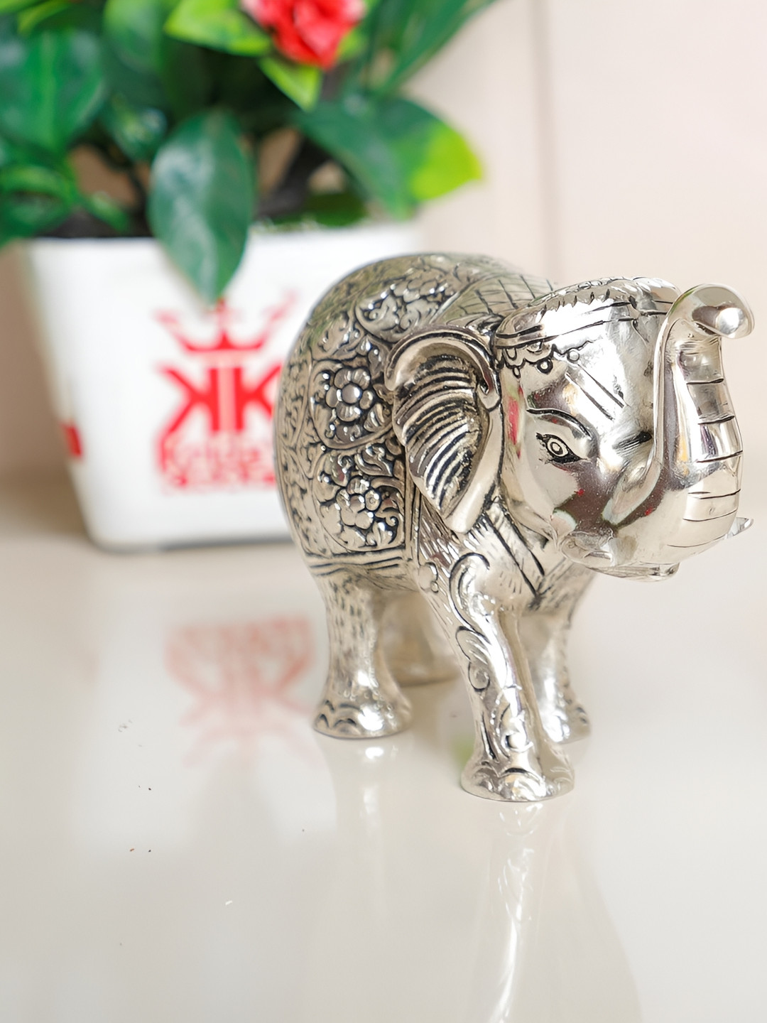 

Kridaykraft SilverToned Metal Medium Showpiece, Silver