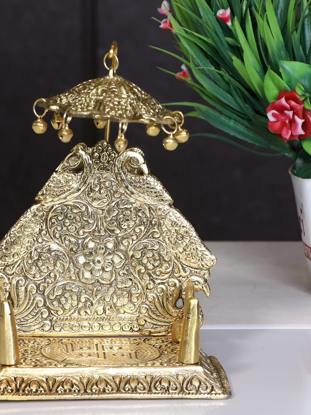 

Kridaykraft Gold-Toned Metal Small Idol Showpiece