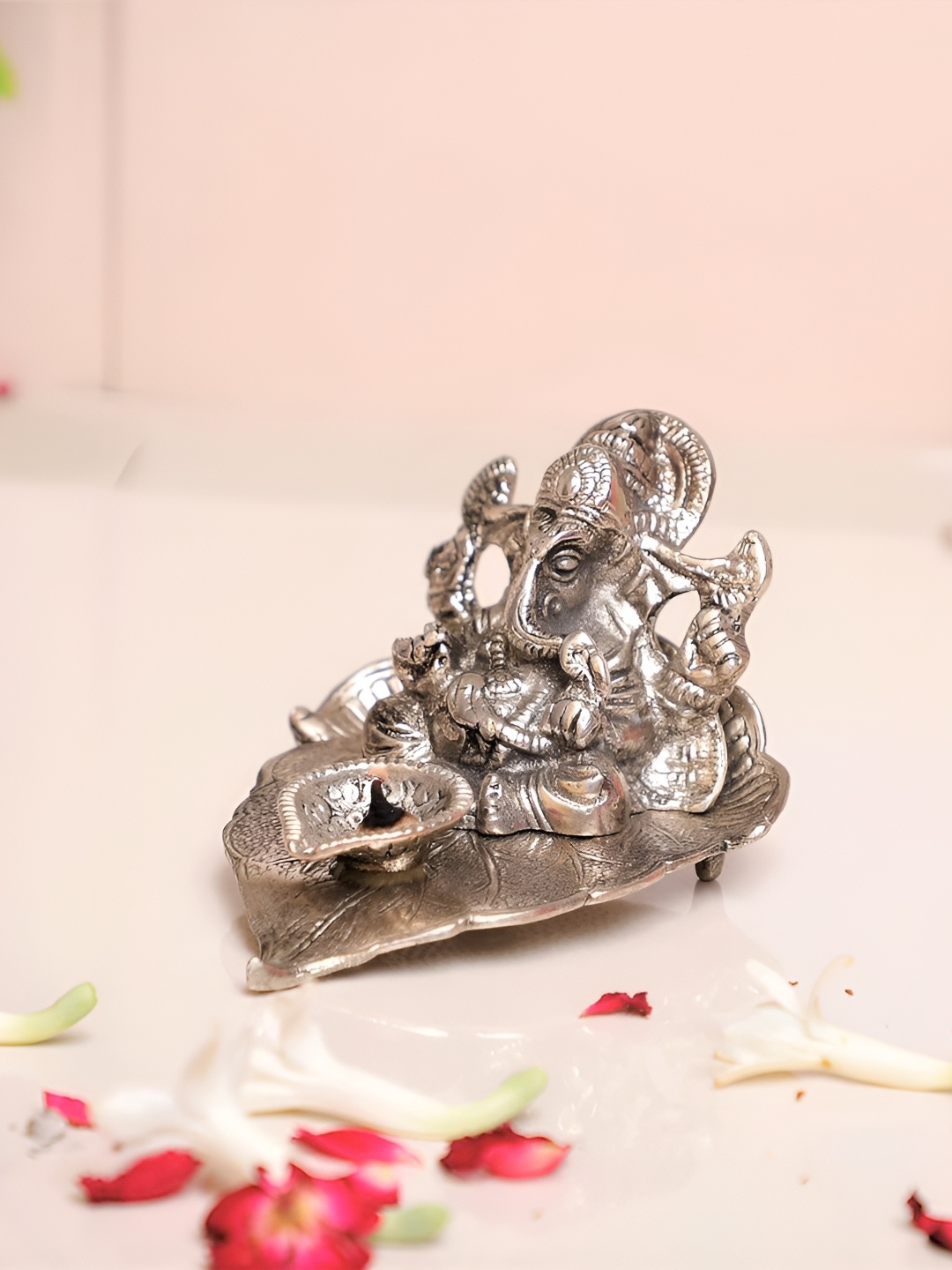 

Kridaykraft Silver Toned Religious Idol Showpiece