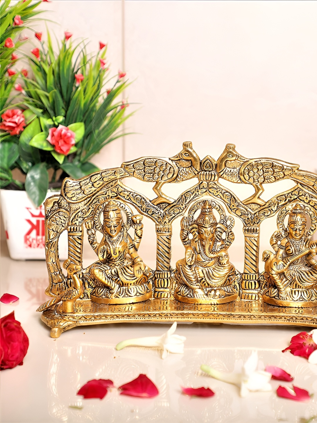 

Kridaykraft Gold Toned Idol Showpiece
