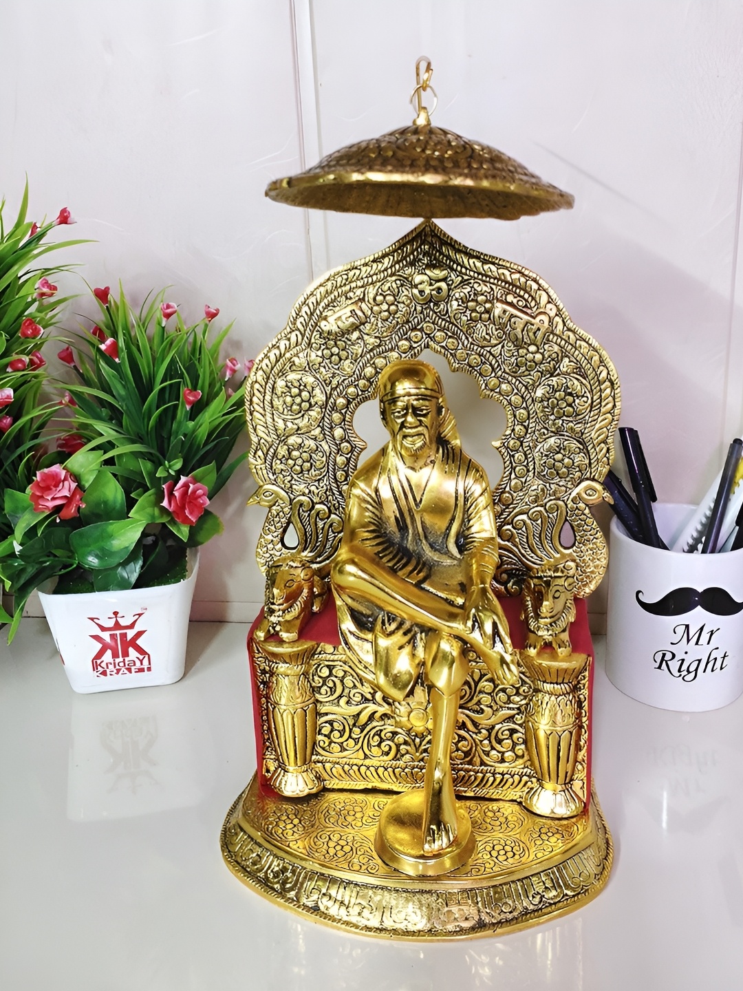 

Kridaykraft Gold Toned Idol Showpiece