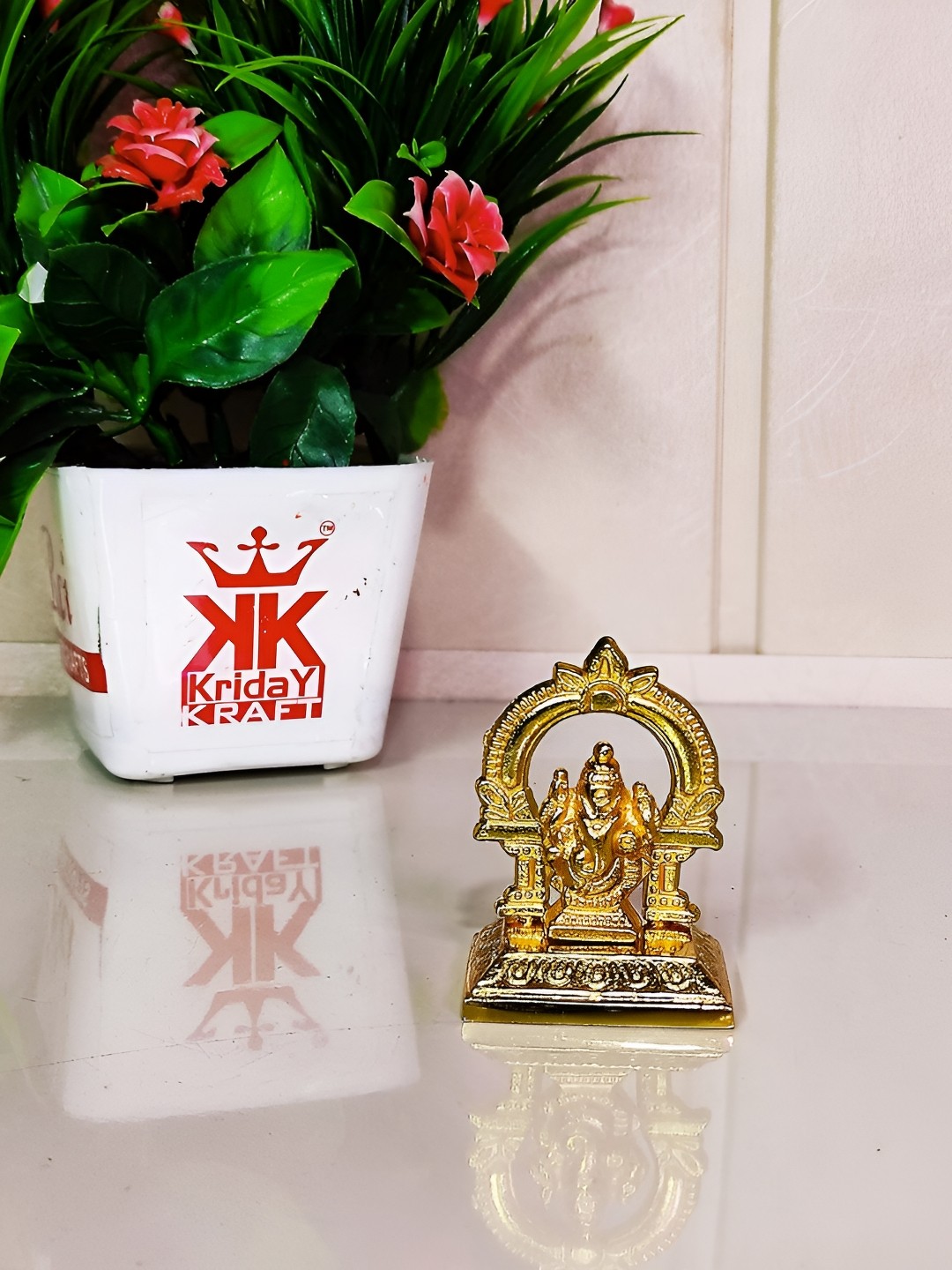 

Kridaykraft Gold-Toned Ganesh Showpiece
