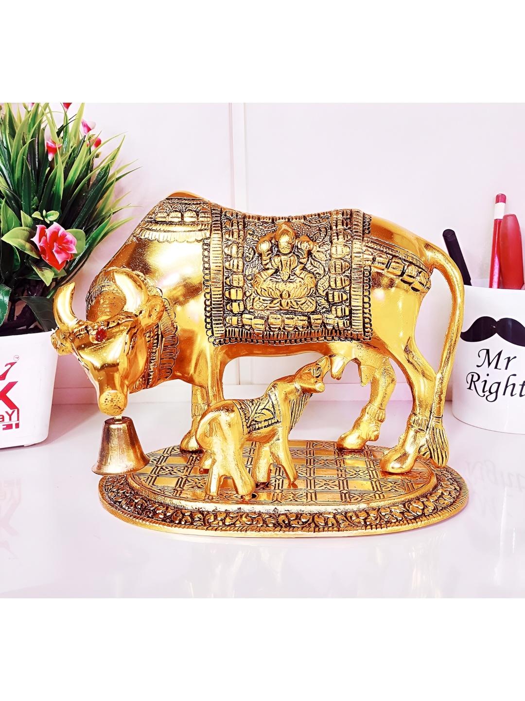 

Kridaykraft Gold Toned Religious Idol Showpiece