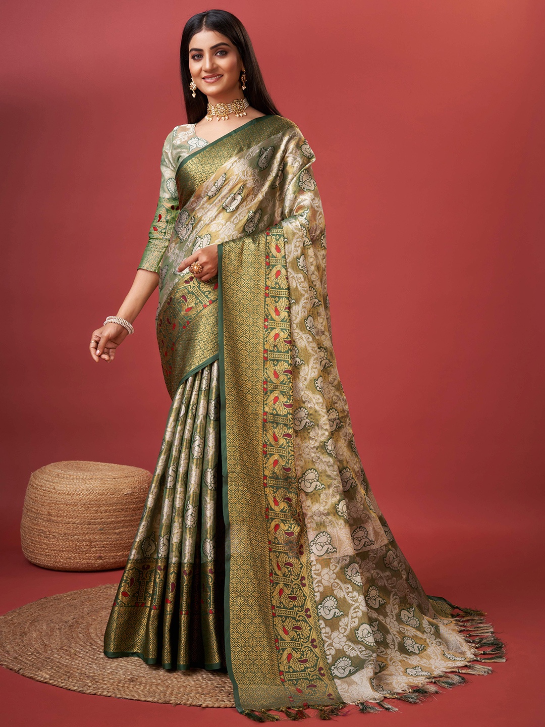 

NIWAA Woven Design Zari Silk Cotton Banarasi Saree, Green