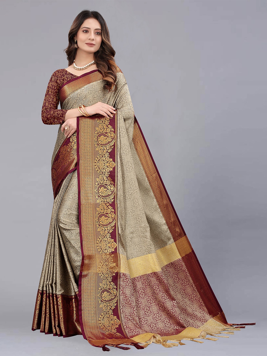 

NIWAA Woven Design Zari Silk Cotton Banarasi Saree, Beige