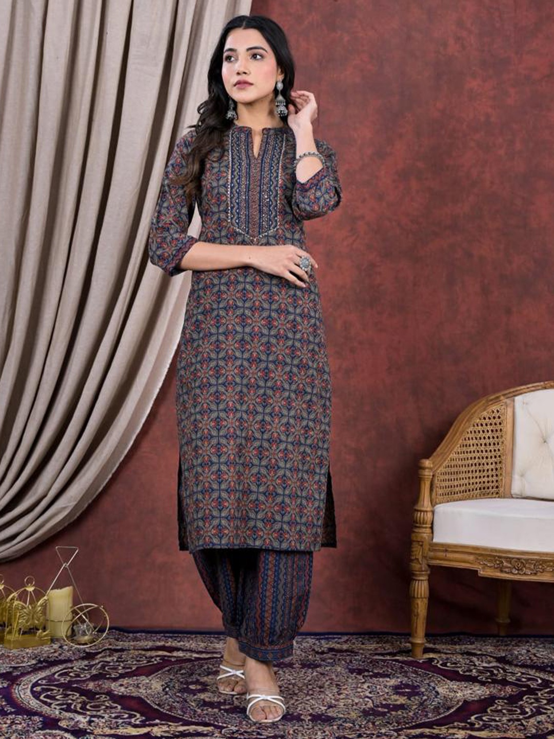 

Advya Ethnic Motifs Printed Mandarin Collar Pure Cotton Kurta with Salwar & Dupatta, Navy blue