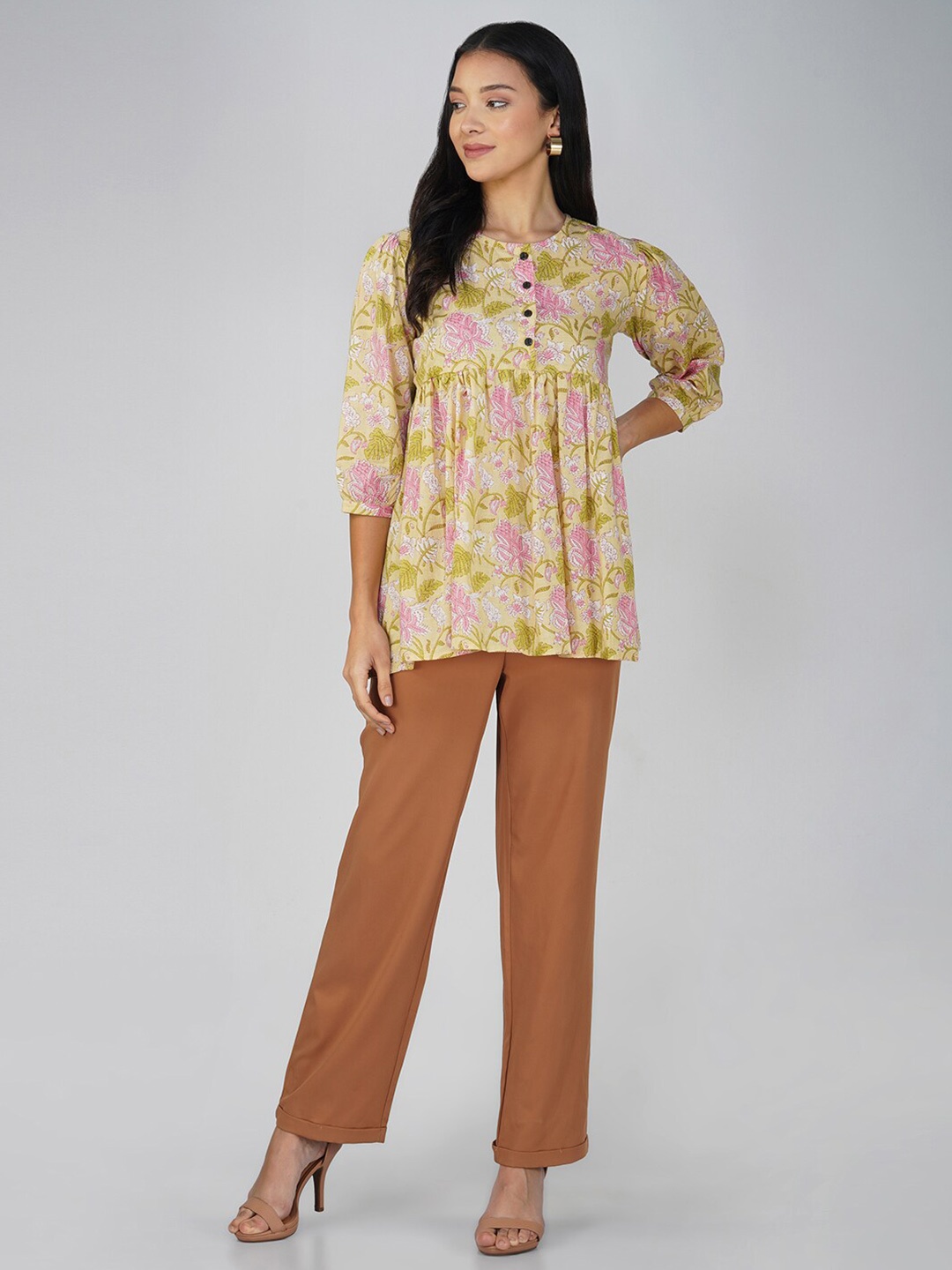 

SPARSA Printed Round Neck Puff Sleeve Pleated Pure Cotton Top, Yellow