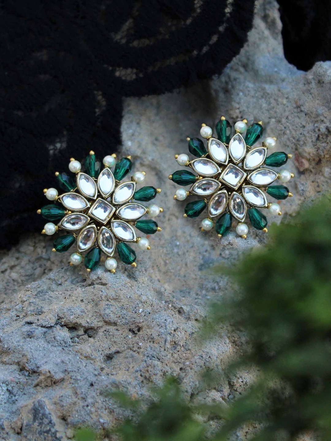 

BeAbhika Floral Stud Earrings, Gold