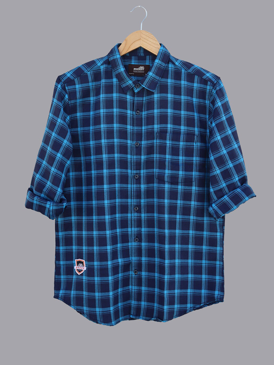 

Broon Checked Spread Collar Long Sleeves Cotton Slim Fit Shirt, Navy blue