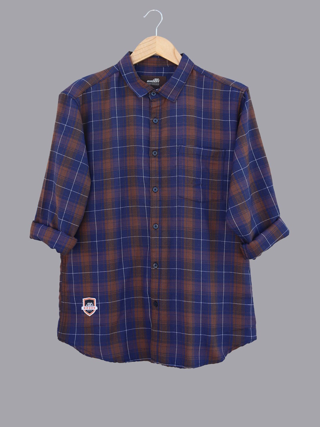 

Broon Slim Fit Tartan Checks Spread Collar Casual Shirt, Navy blue
