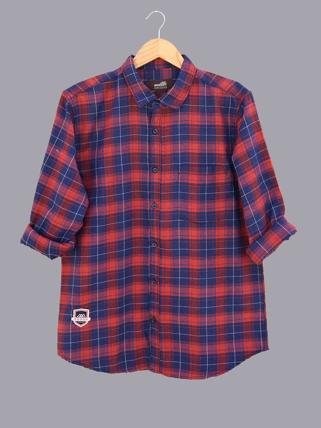

Broon Checked Spread Collar Long Sleeves Cotton Slim Fit Shirt, Navy blue