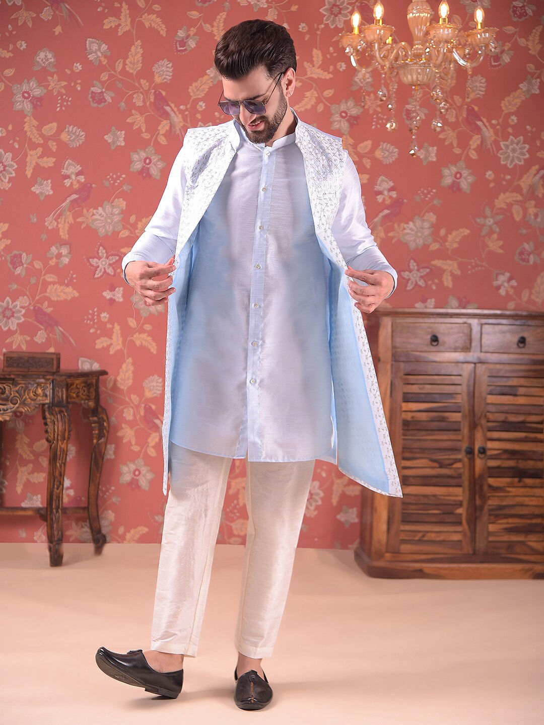 

House of Pataudi Embroidered Nehru Jacket With Kurta & Pyjama, Blue