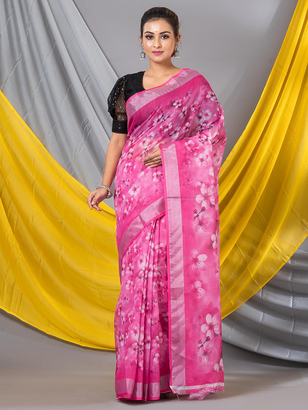 

MAHALASA Floral Printed Saree, Pink