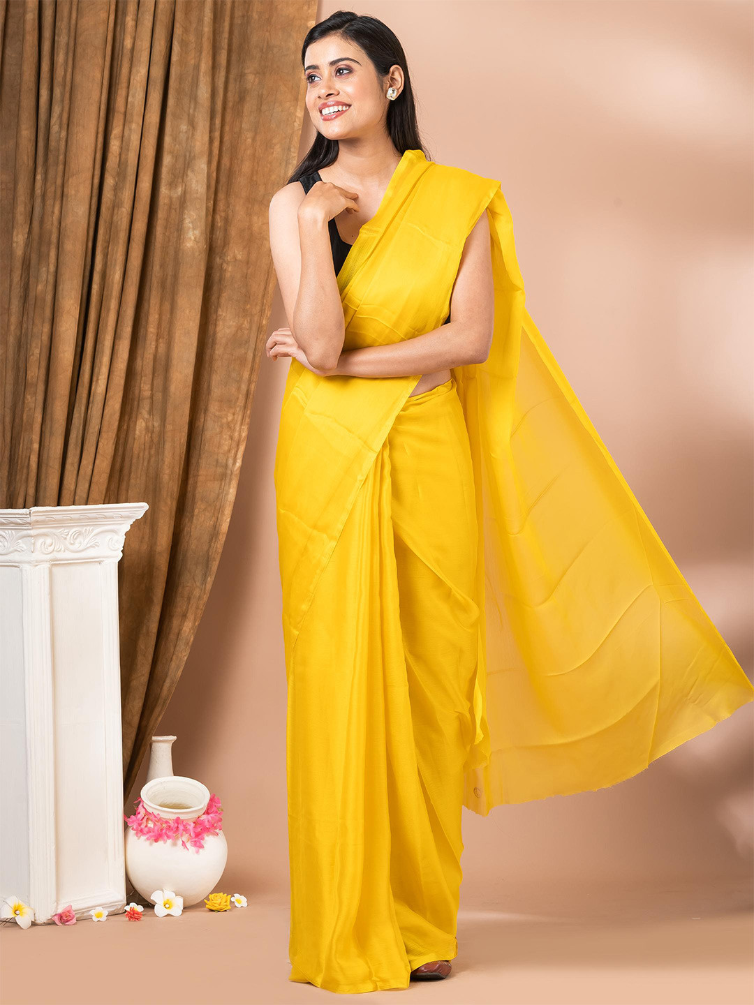 

MAHALASA Saree With Floral Printed Unstitched Blouse, Yellow