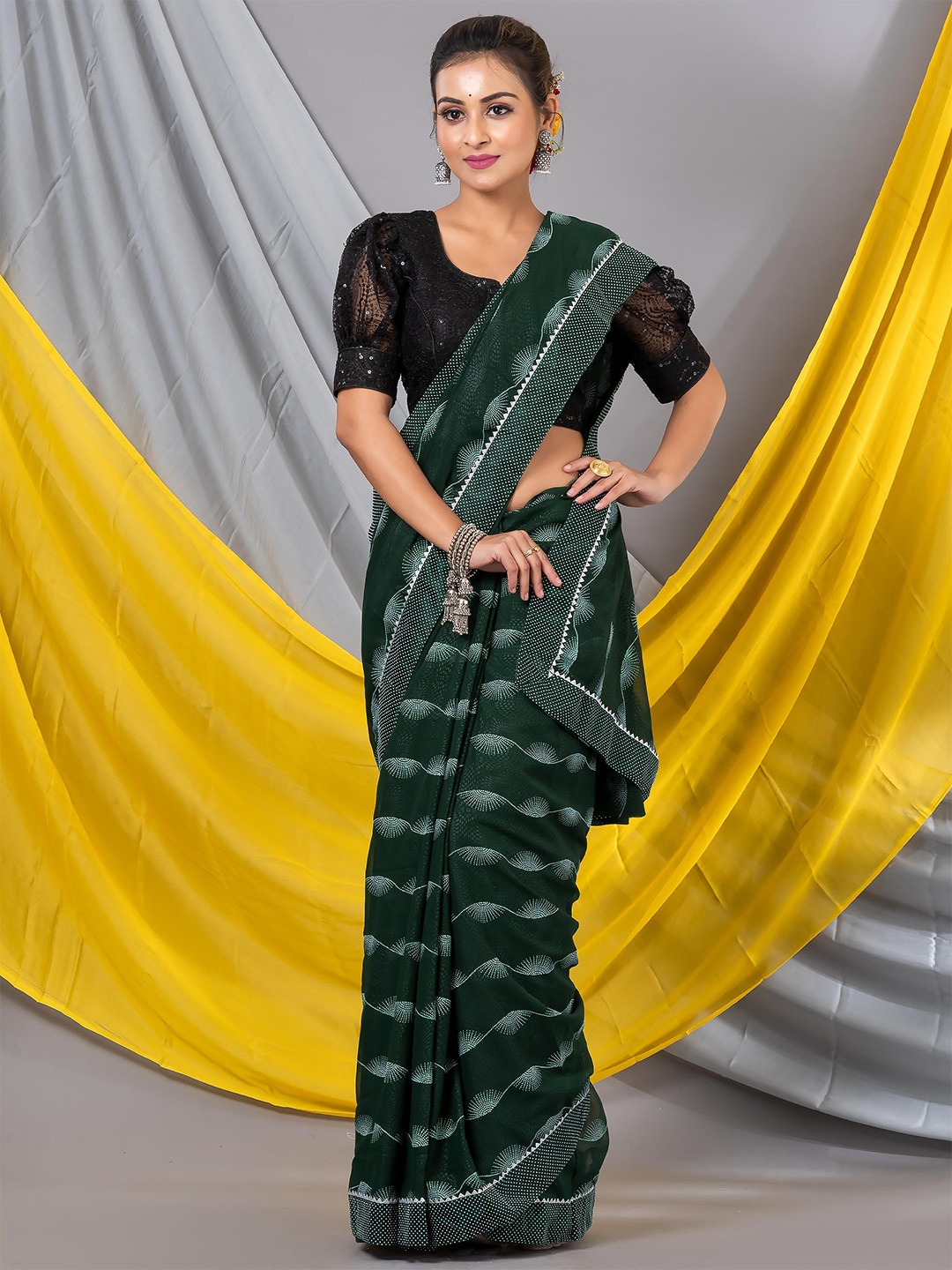 

MAHALASA Geometric Printed Pure Georgette Saree, Green